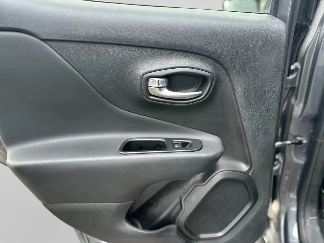 Jeep Renegade 1.3 T4 PHEV Limited, миниатюра 4