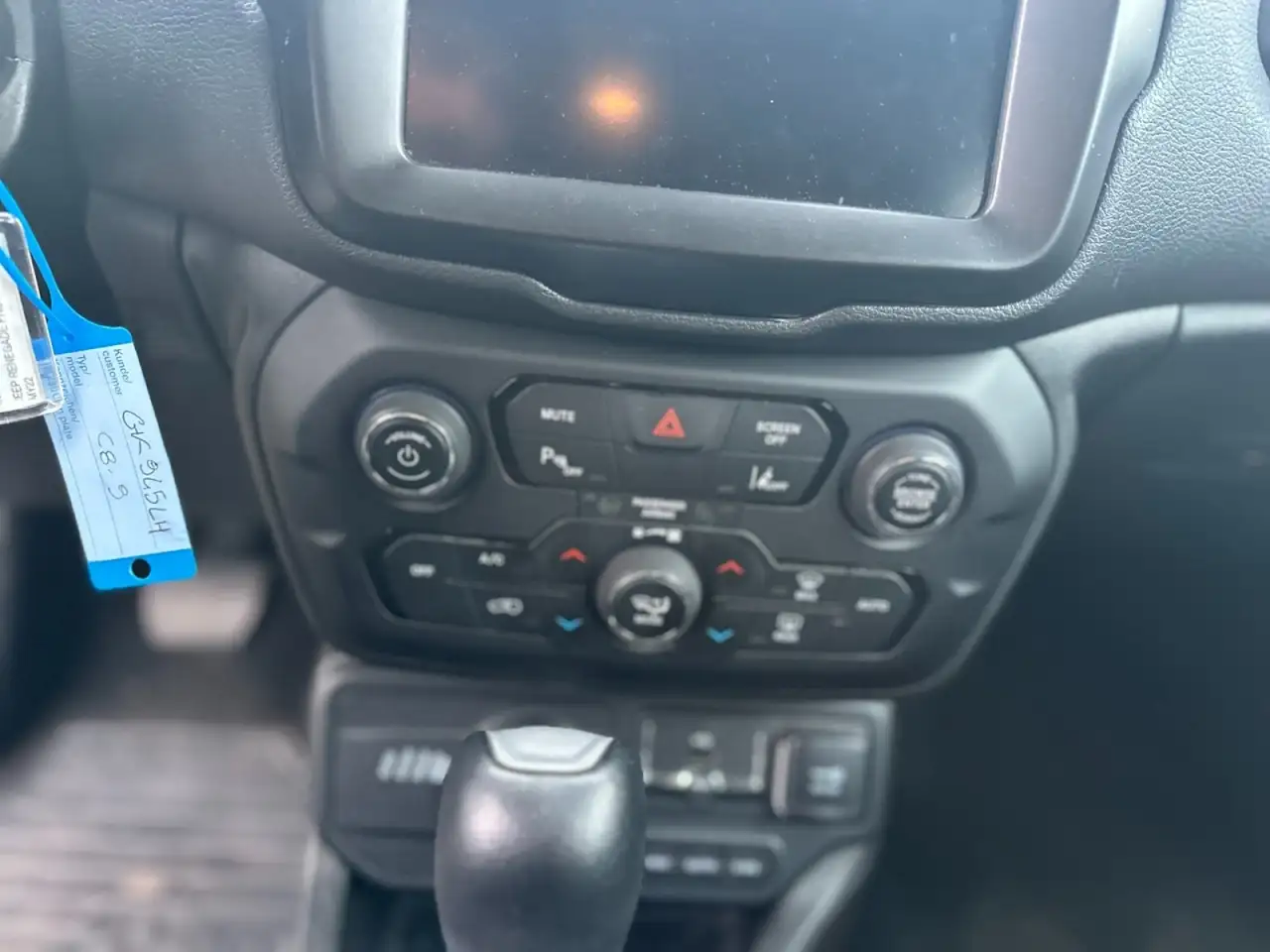 Jeep Renegade 1.3 T4 PHEV Limited, миниатюра 23