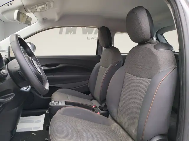 Fiat 500E view 9