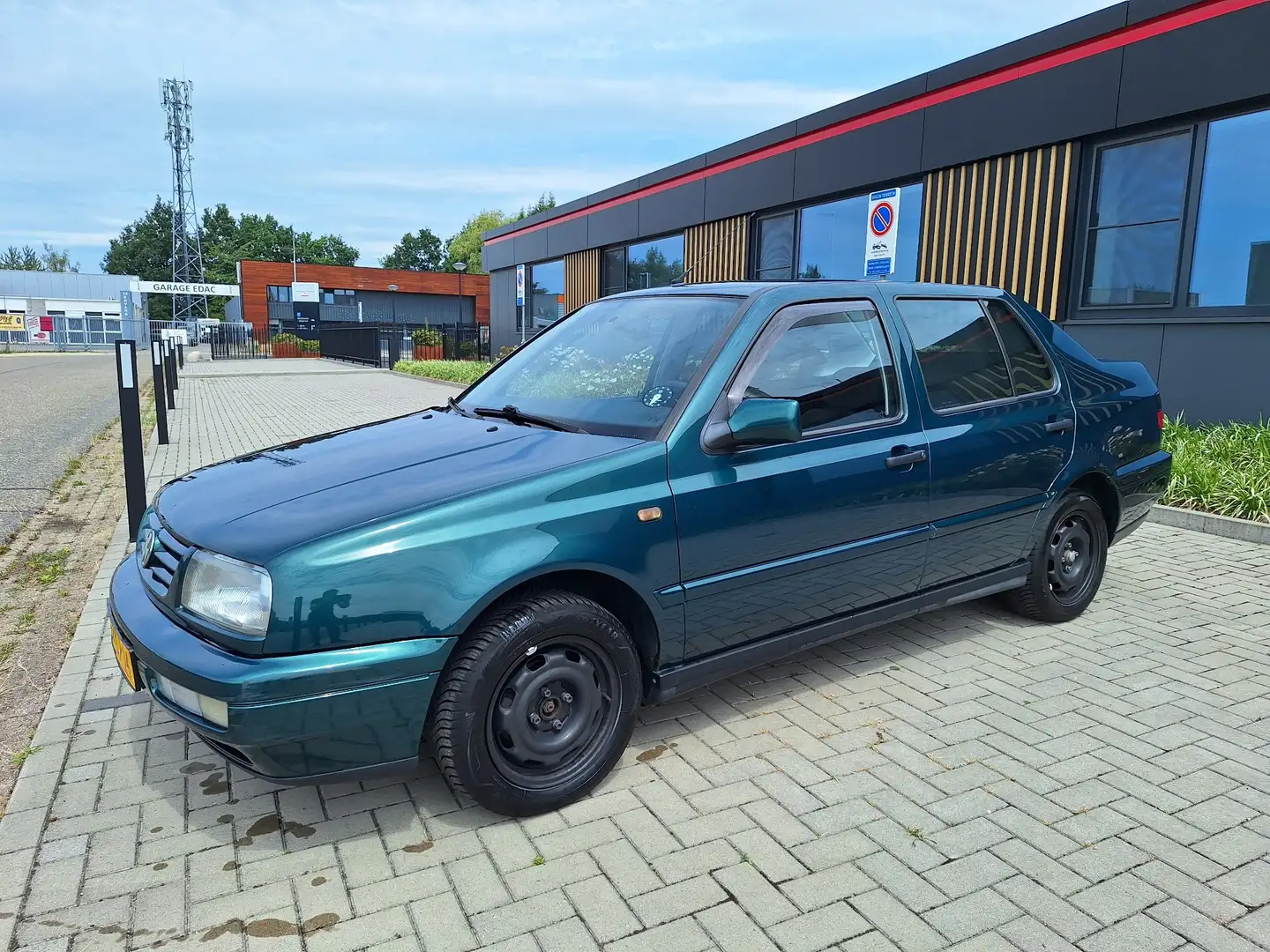 Volkswagen Vento 1.6 GL Green - 1
