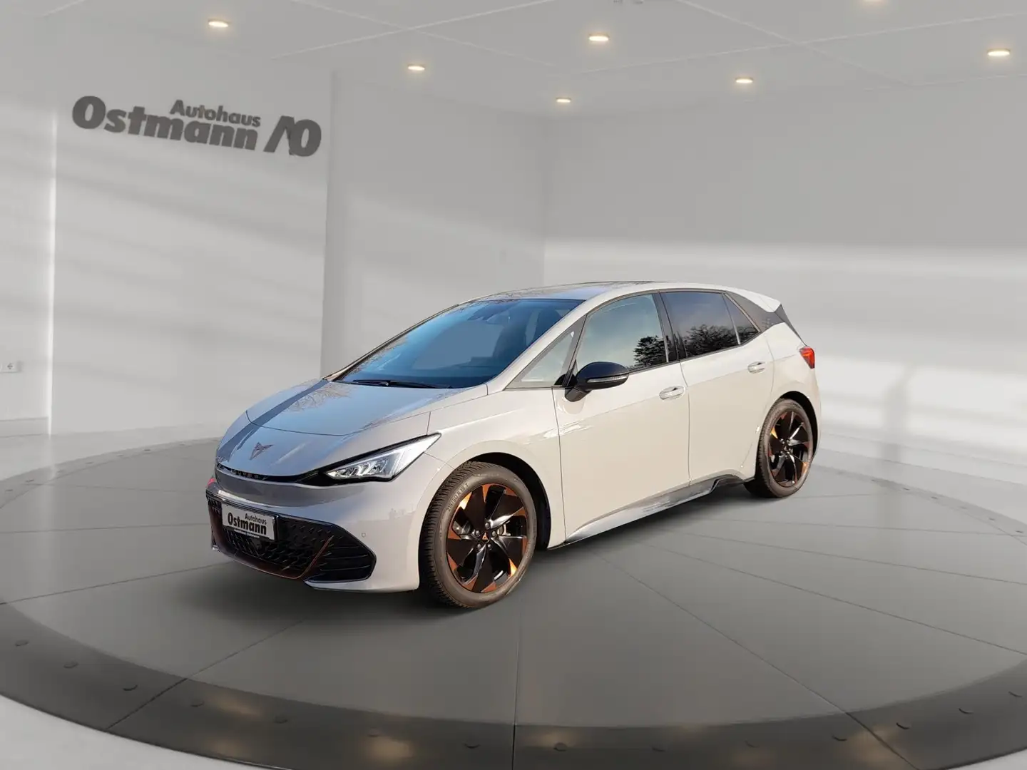 CUPRA Born 62/58 LED ACC RFK Climatr. KeyLess LM Grau - 1