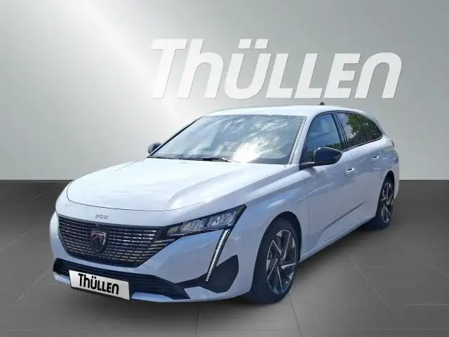Peugeot 308 view 3