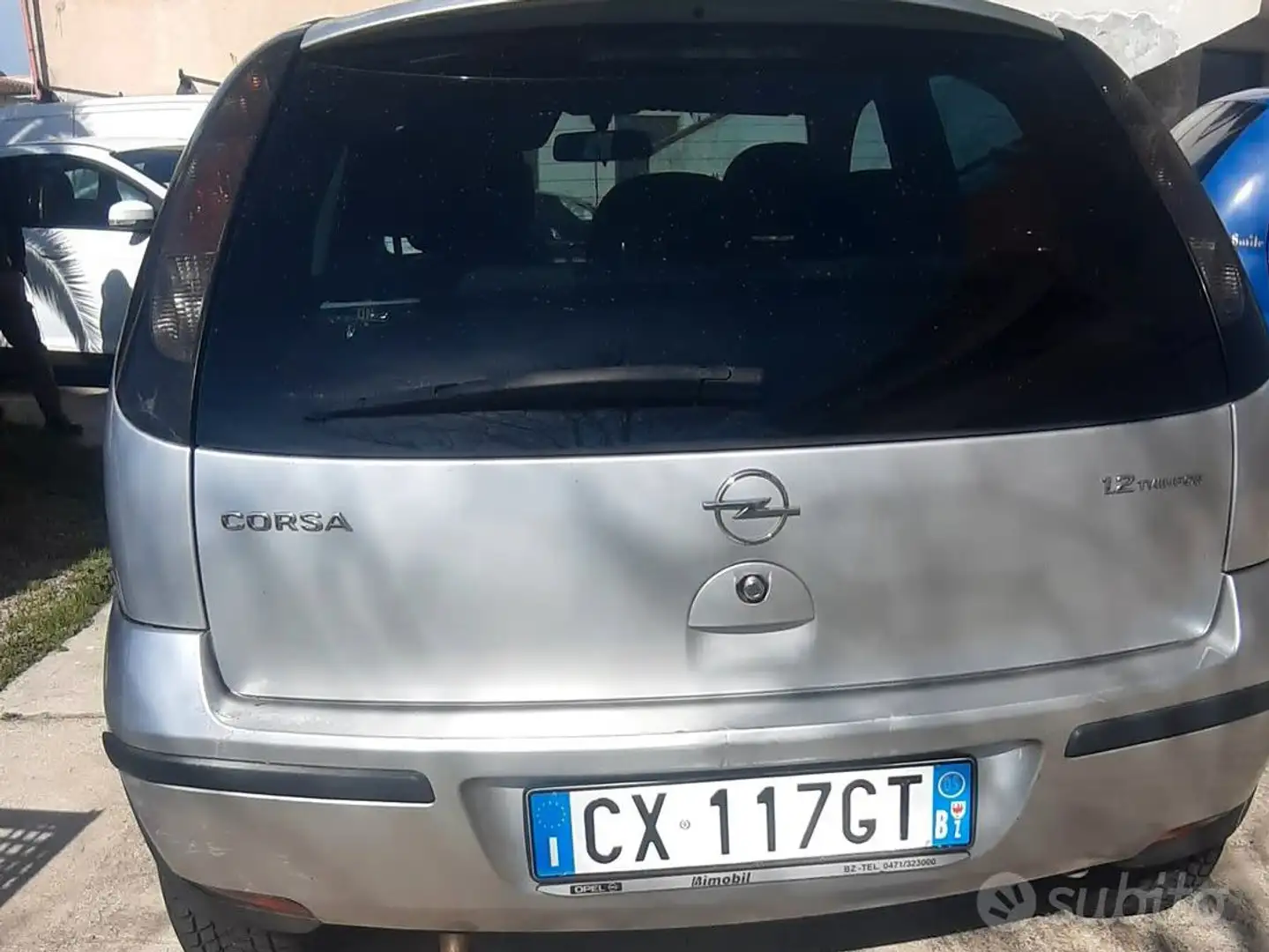 Opel Corsa 5p 1.2 Enjoy Grijs - 2