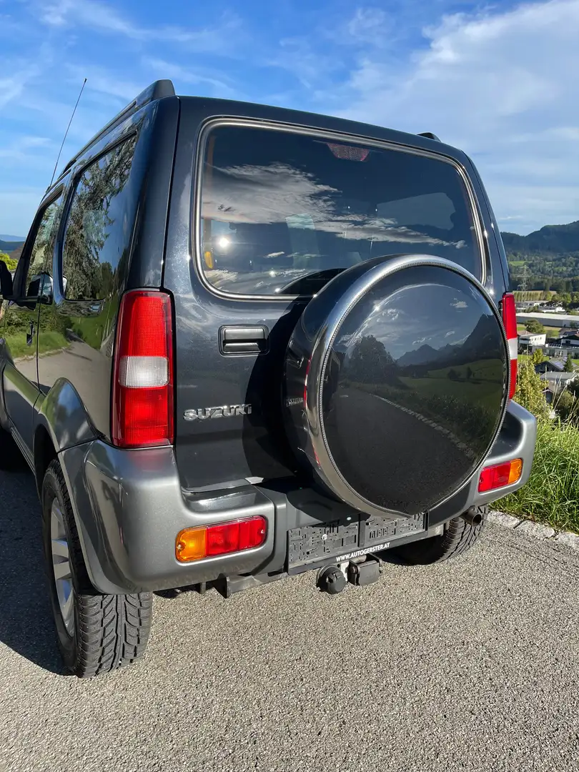 Suzuki Jimny Jimny 1,3 VX Deluxe VX Deluxe Schwarz - 2