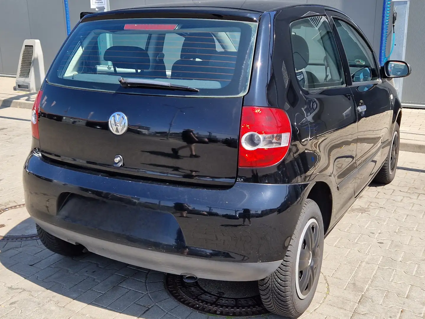 Volkswagen Fox 1.2 crna - 2