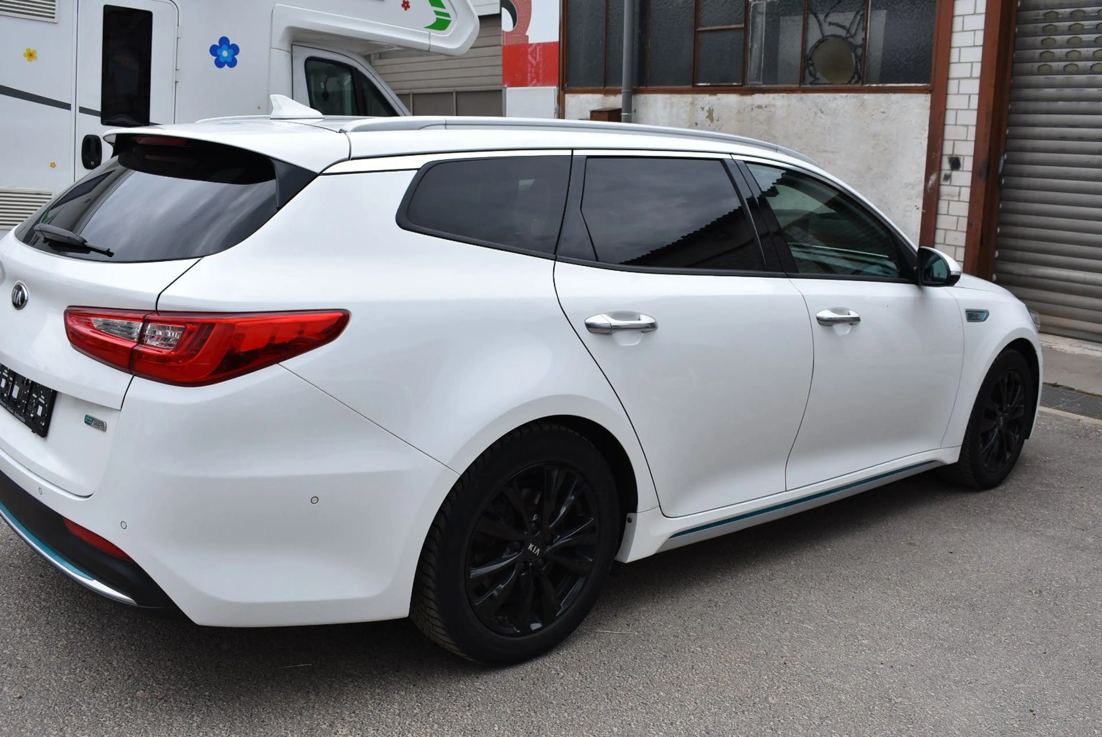 Kia Optima Sportswagon Spirit Hybrid,Voll-Leder-LED — photo 4