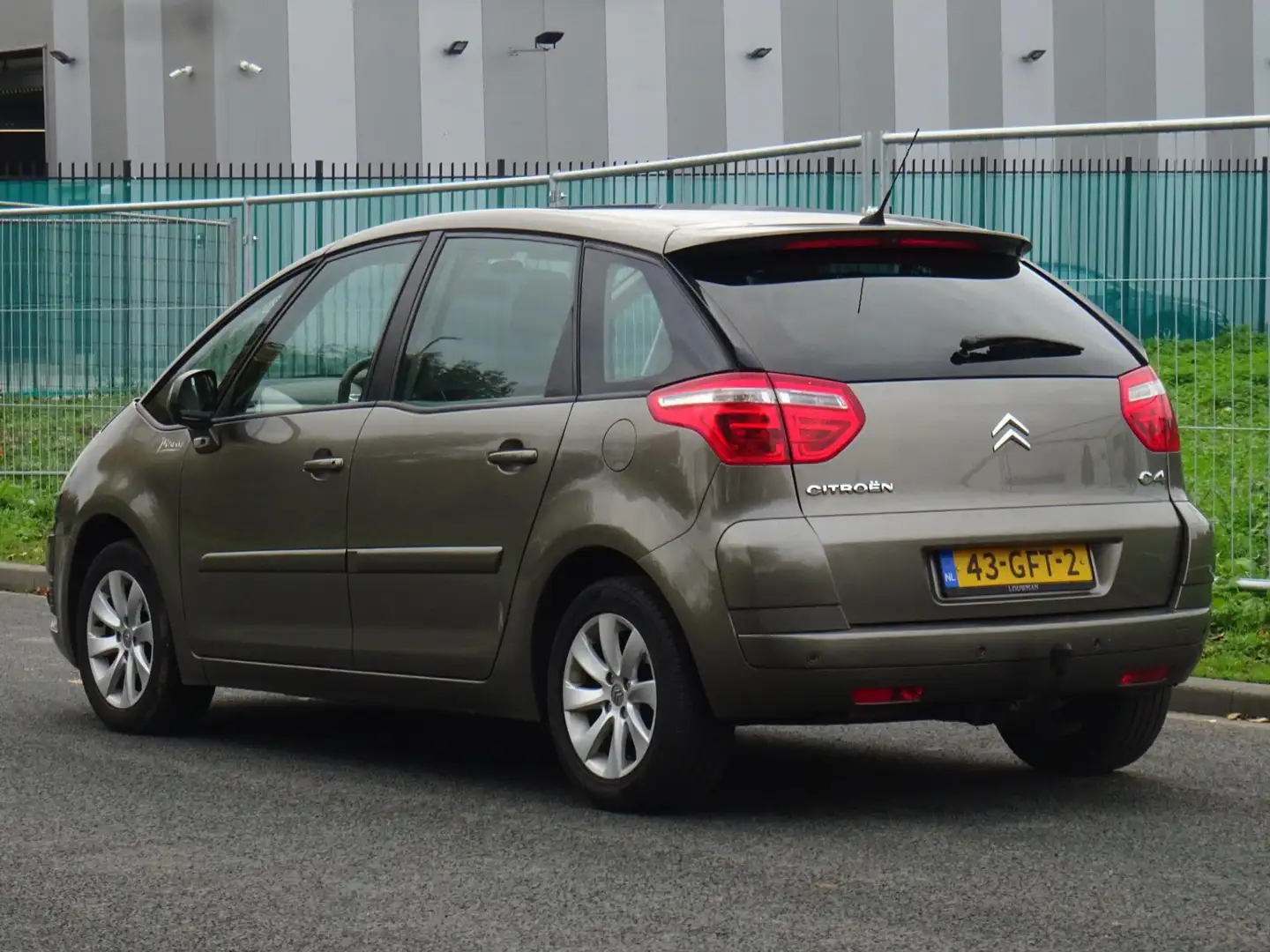 Citroen C4 Picasso 1.8-16V Lumière NAP/PANORAMADAK/CLIMA/PDC Marrone - 2