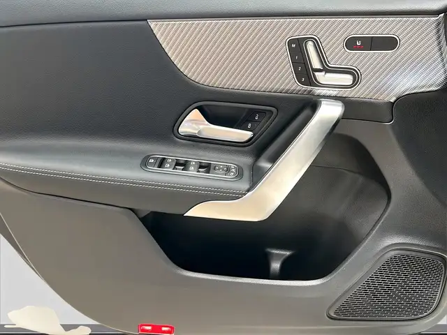 Mercedes-Benz A view 13