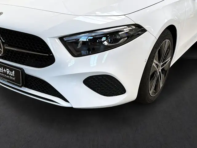 Mercedes-Benz A view 15
