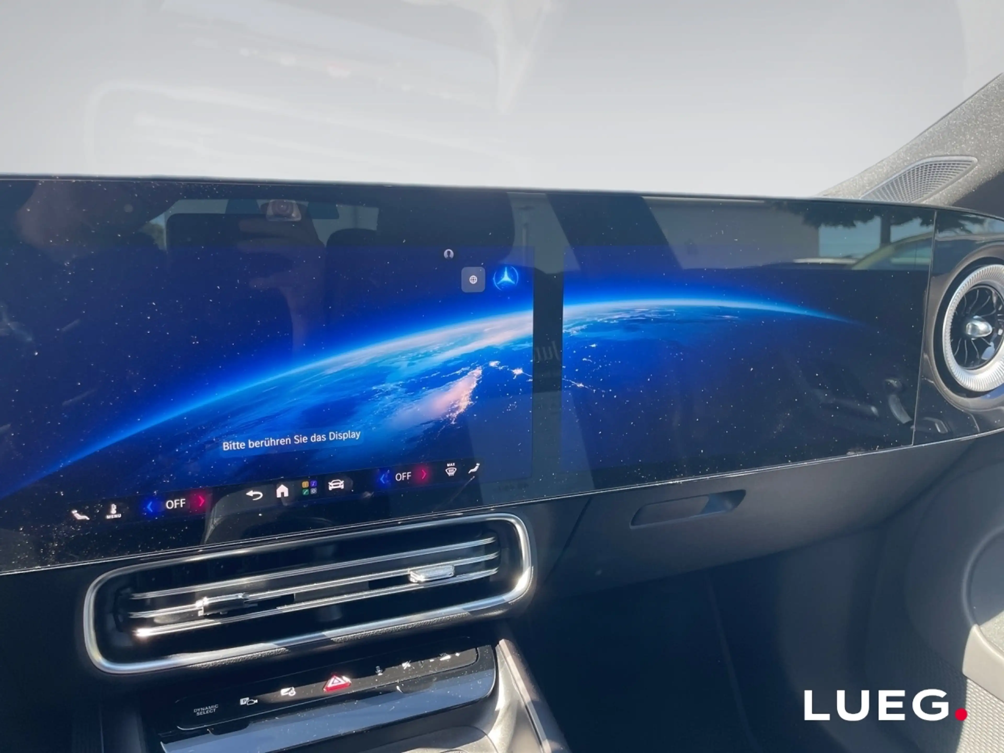 Mercedes-Benz CLA 220 PROGRESSIVE+PANO+DISTR+360+SUPERSCREEN — photo 14