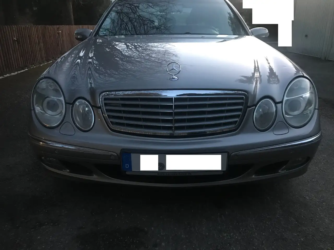 Mercedes-Benz E 320