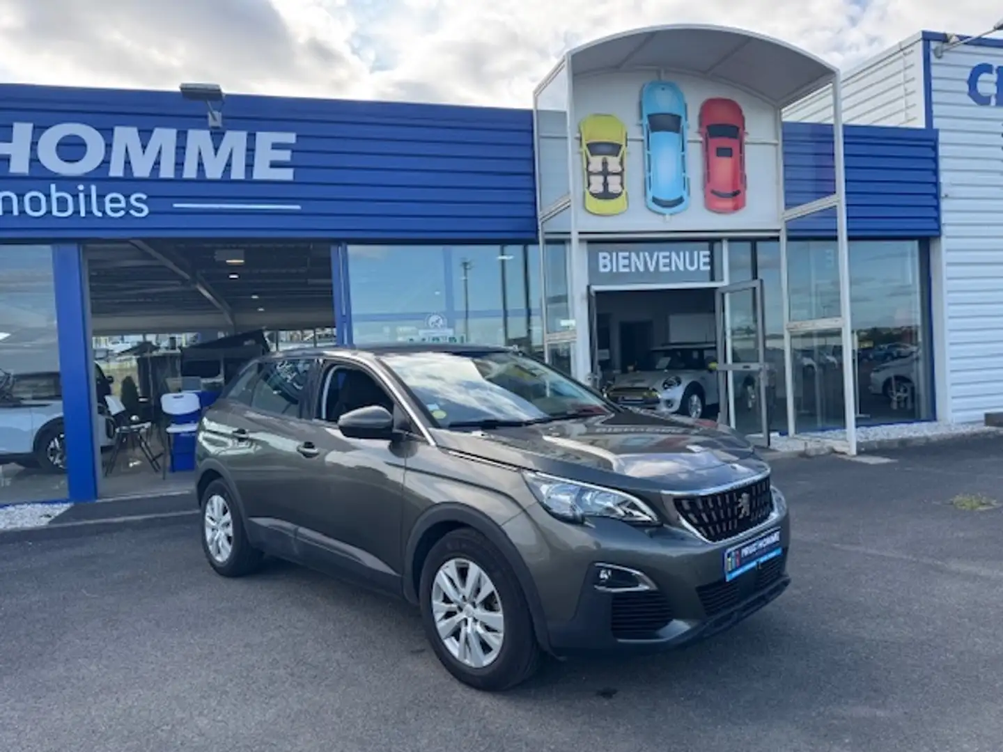 Peugeot 3008 1.5 BLUEHDI 130CH E6.C ACTIVE S\u0026S Grau - 2