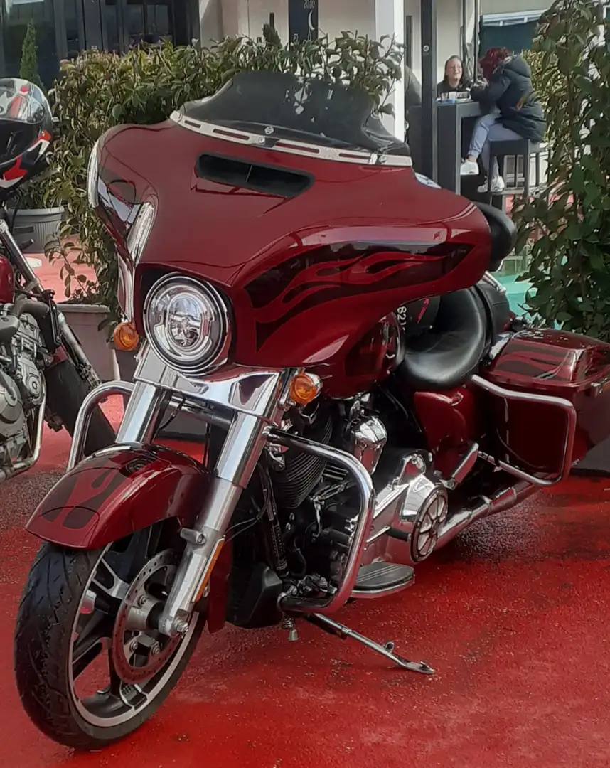 Harley-Davidson Street Glide colorazione special Rosso - 1