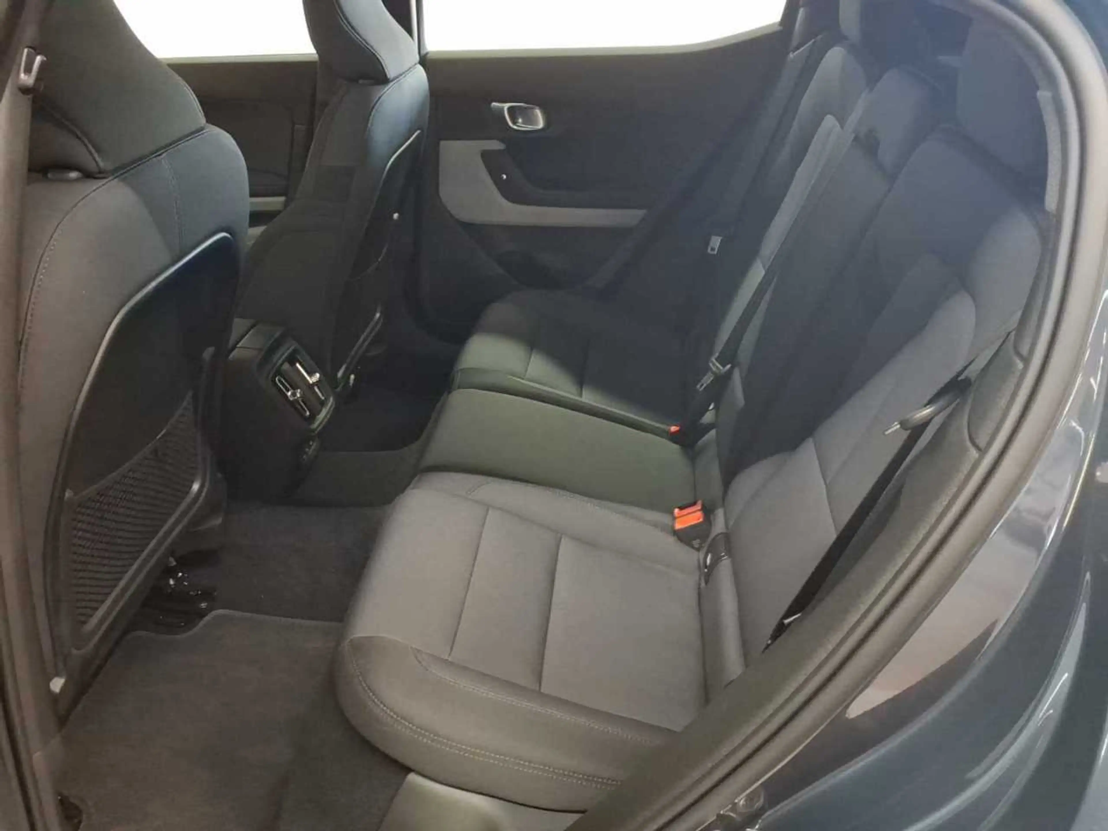 Polestar 2 Polestar 2 82kWh Plus Wärmep. H&K Pano — photo 13