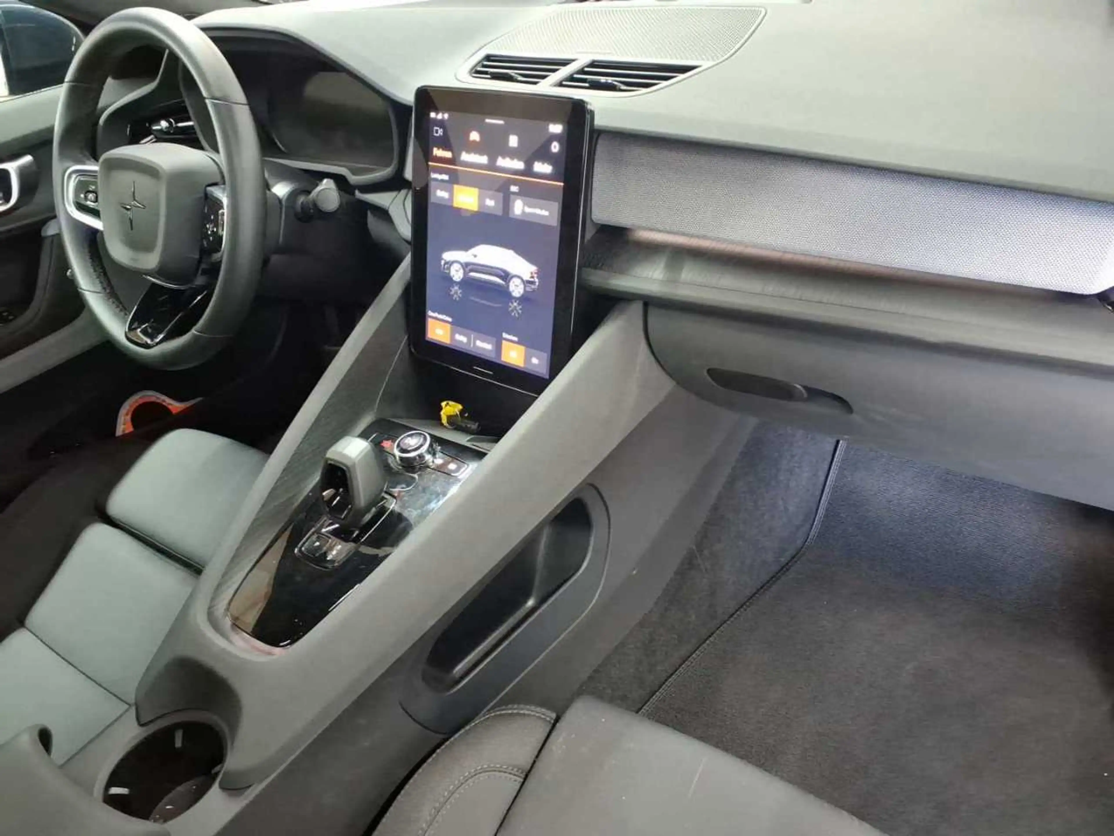 Polestar 2 Polestar 2 82kWh Plus Wärmep. H&K Pano — photo 9