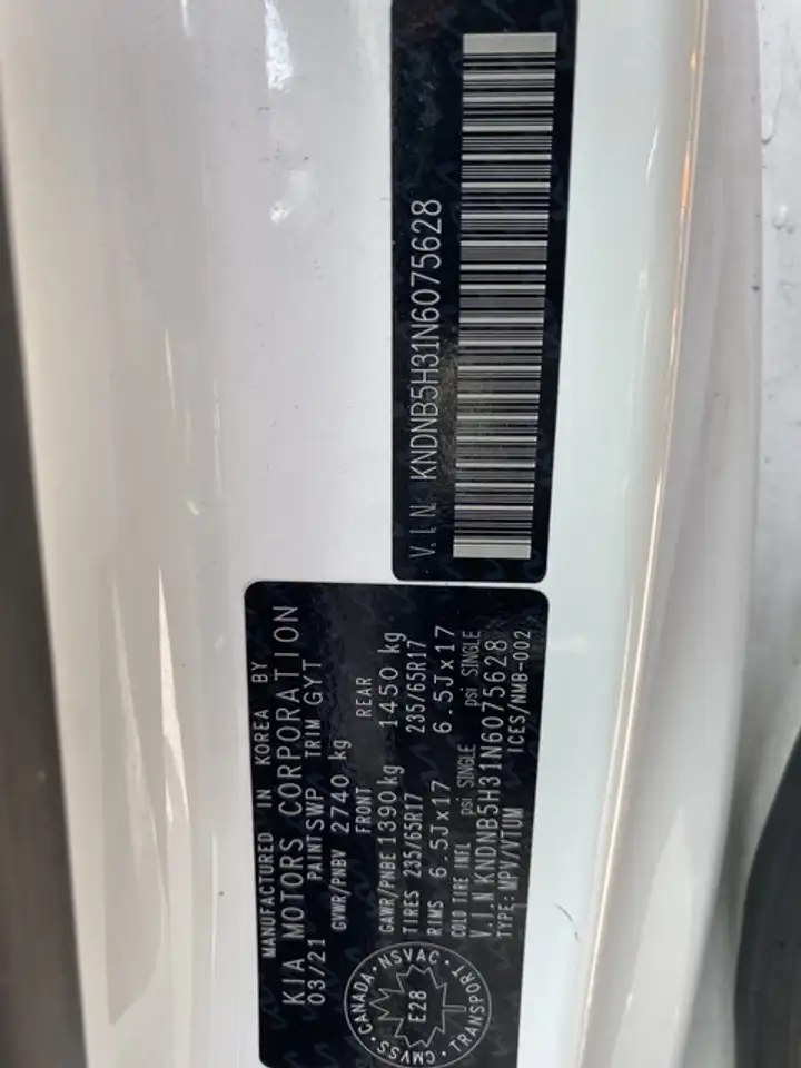Kia Carnival снимка Kia Carnival