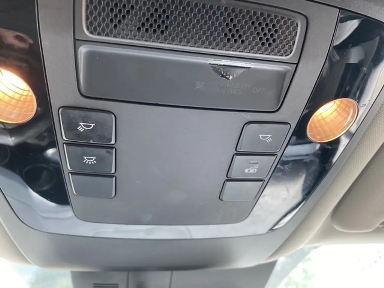 Kia Carnival снимка Kia Carnival