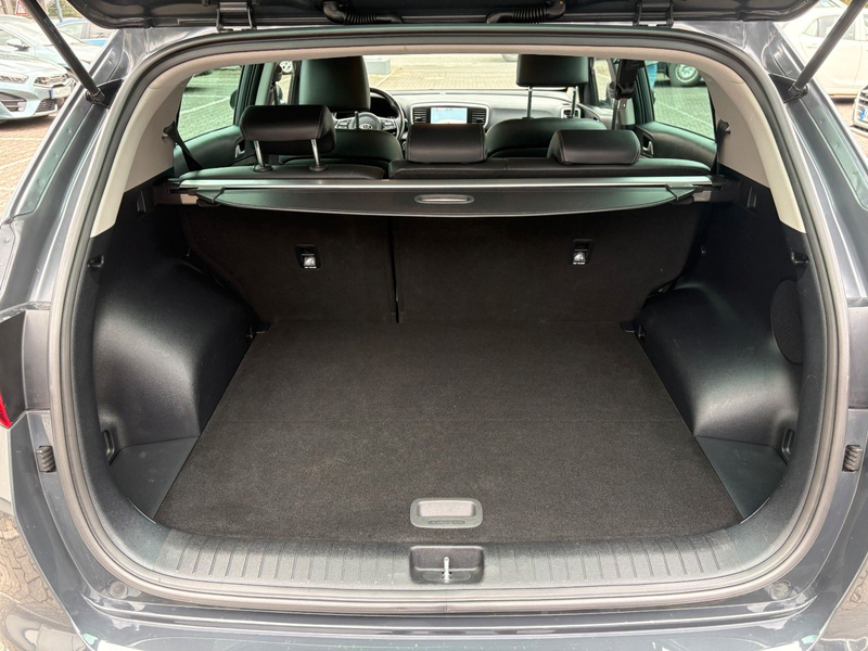 Kia Sportage Black Edition Automatik, Leder, Navi — photo 9