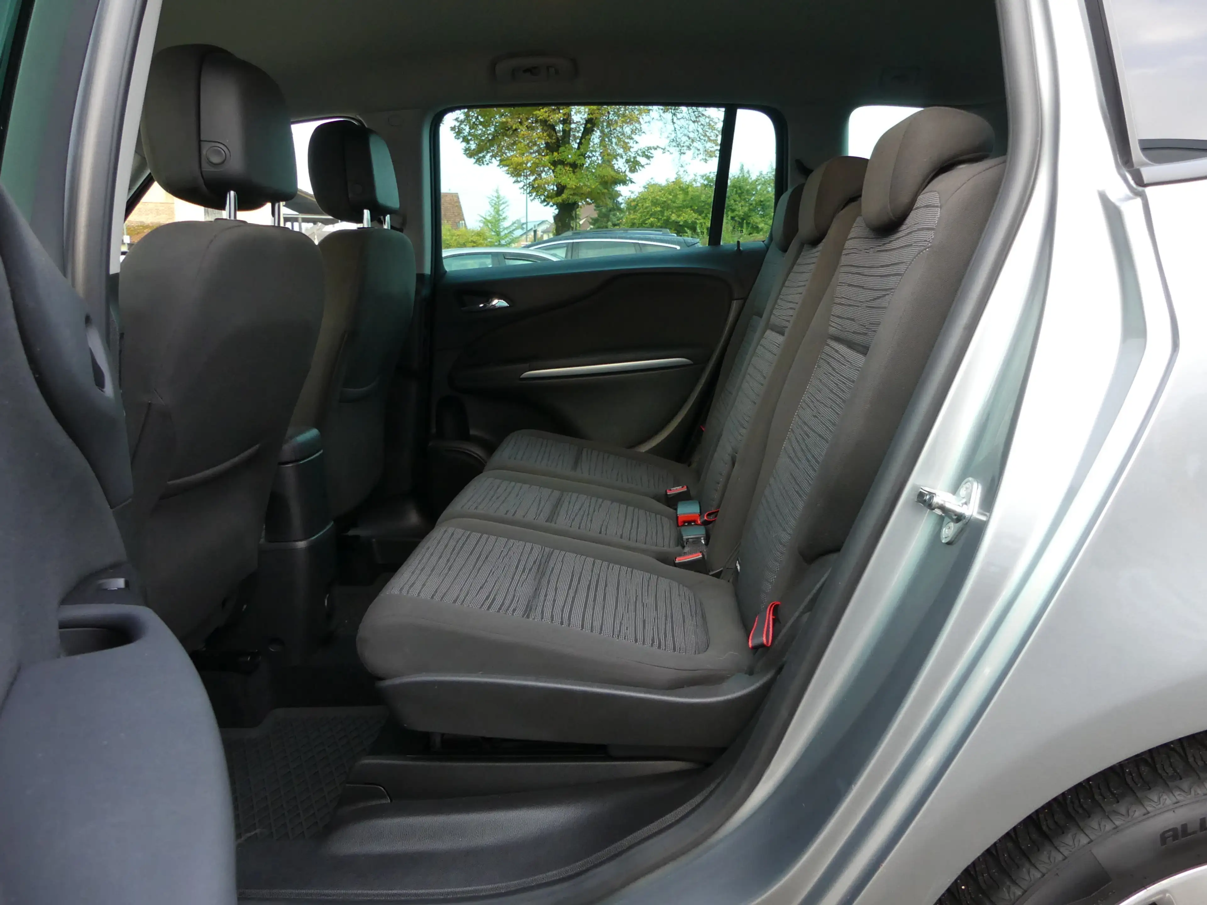 Opel Zafira Tourer Style | NAVI | TEMPOMAT | PDC — photo 10