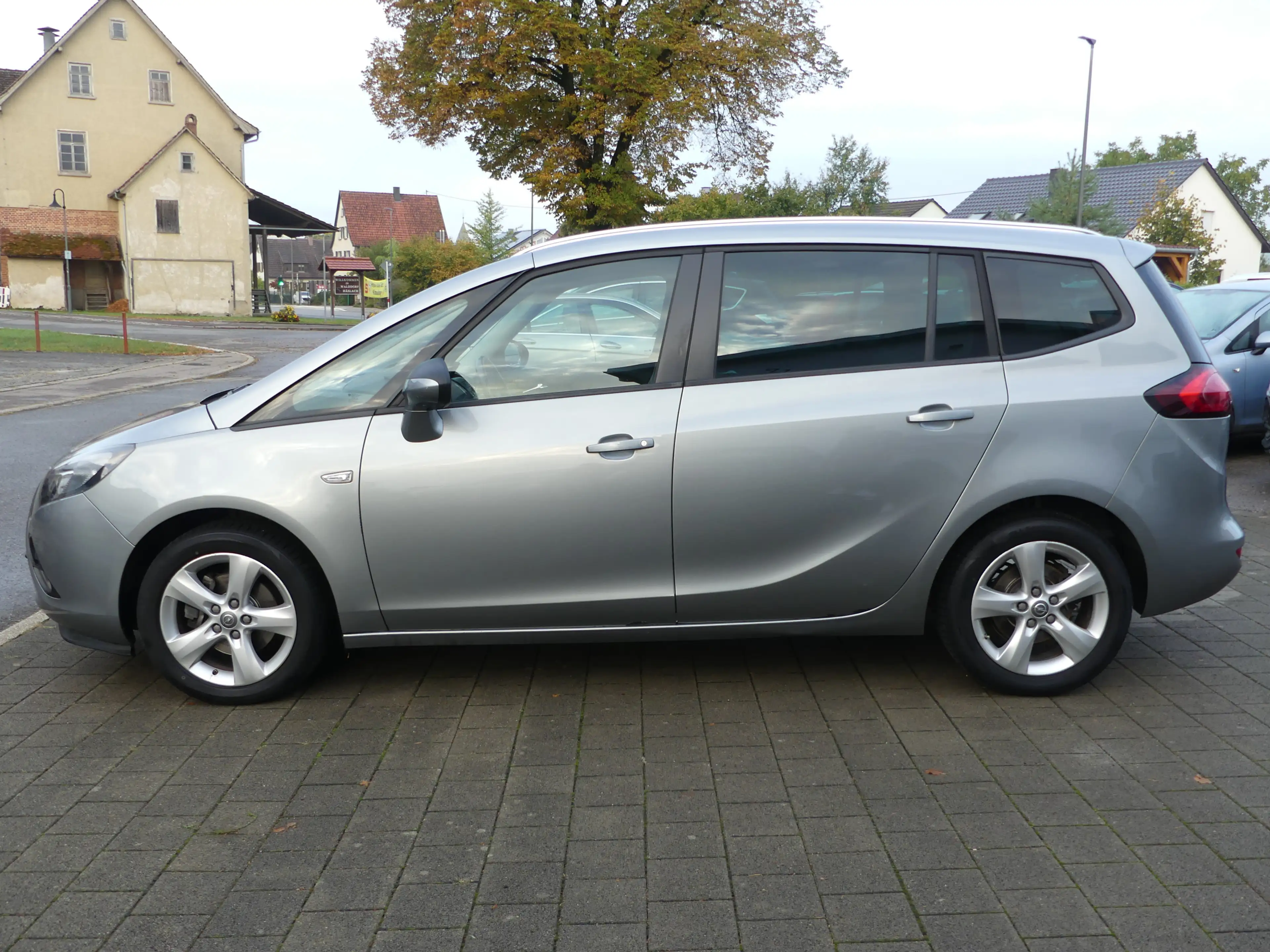 Opel Zafira Tourer Style | NAVI | TEMPOMAT | PDC — photo 4