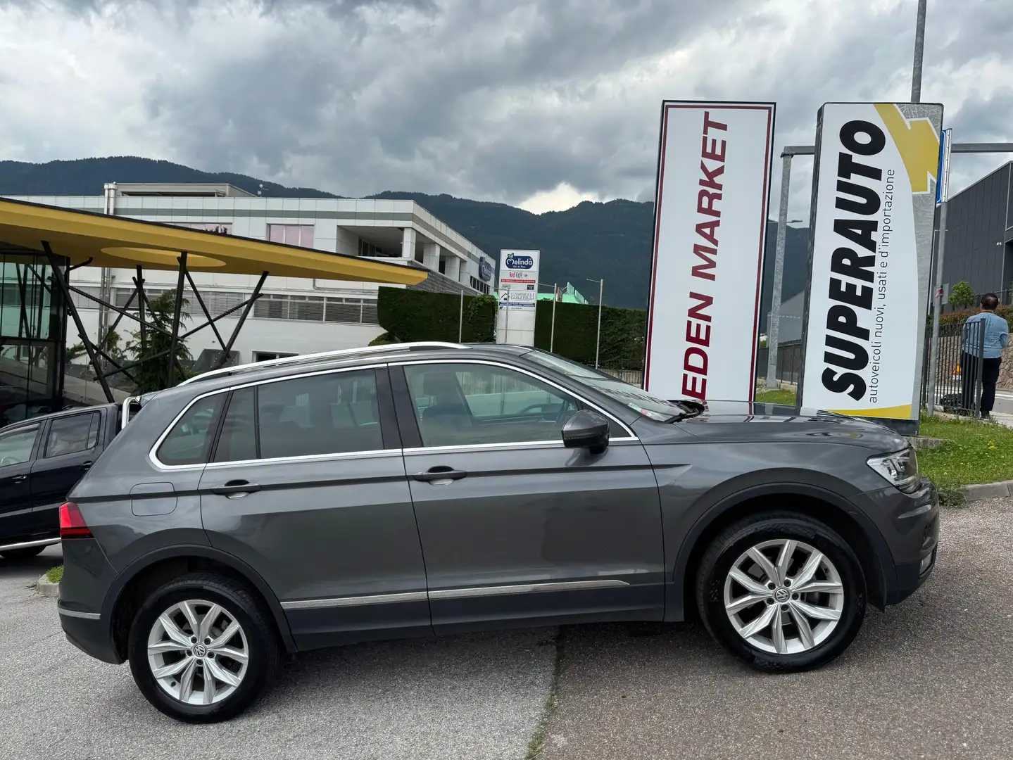 Volkswagen Tiguan Tiguan 2.0 tdi Advanced 4motion 150cv Gris - 1