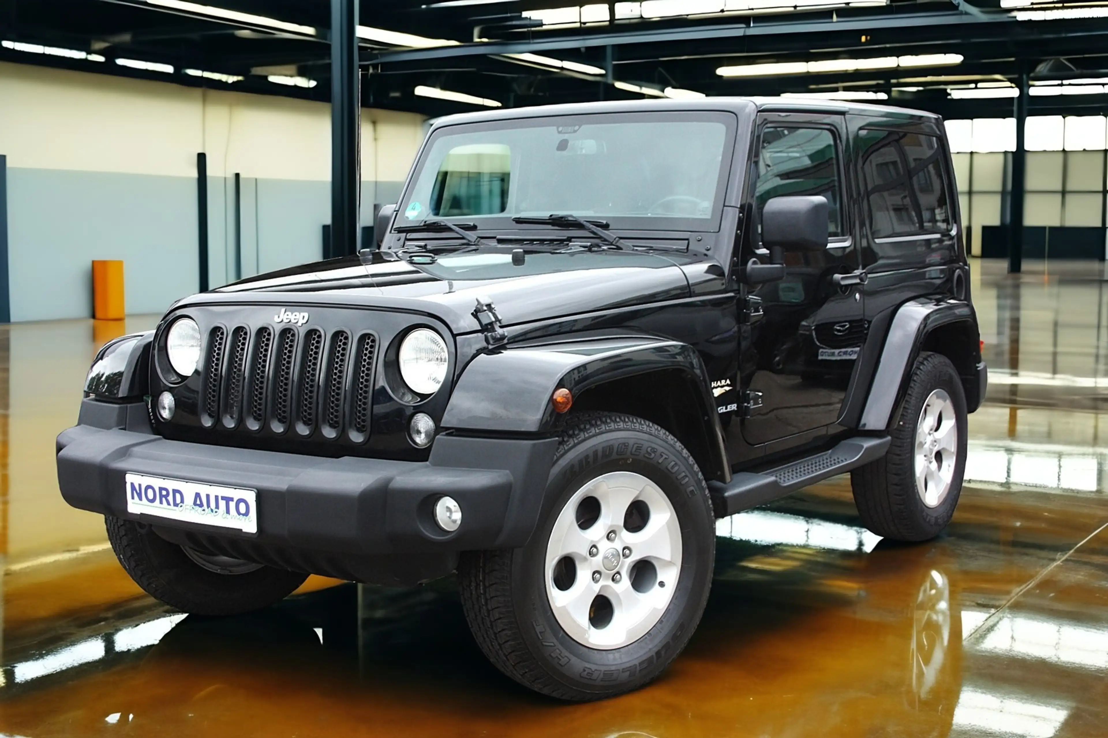 Jeep Wrangler 2.8 SAHARA Auto. Navi/Kam/Leder/Ahk — photo 3