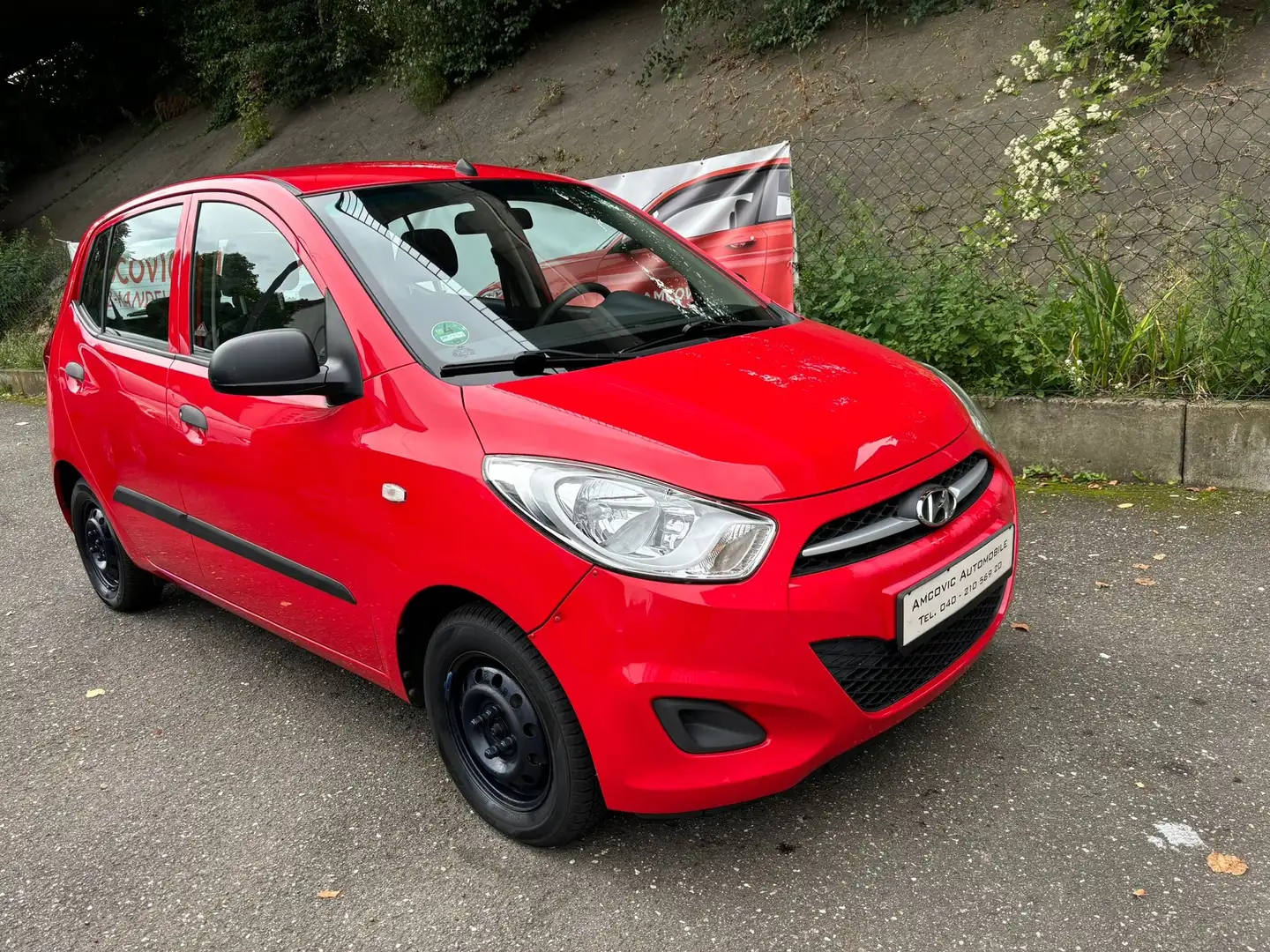 Hyundai i10 1.1 Classic Rouge - 1