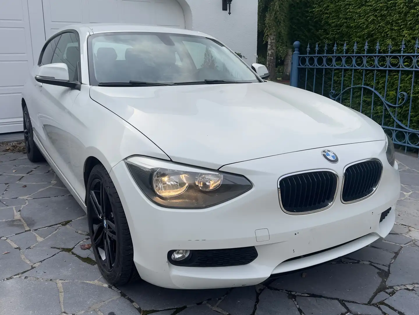 BMW 114 114 d Blanc - 2