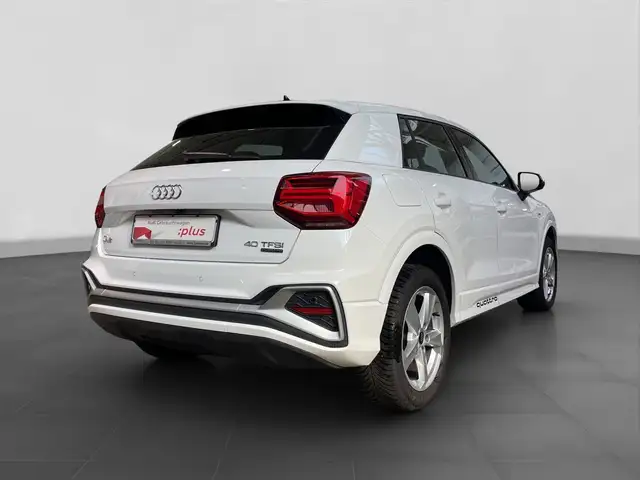 Audi Q2 view 3