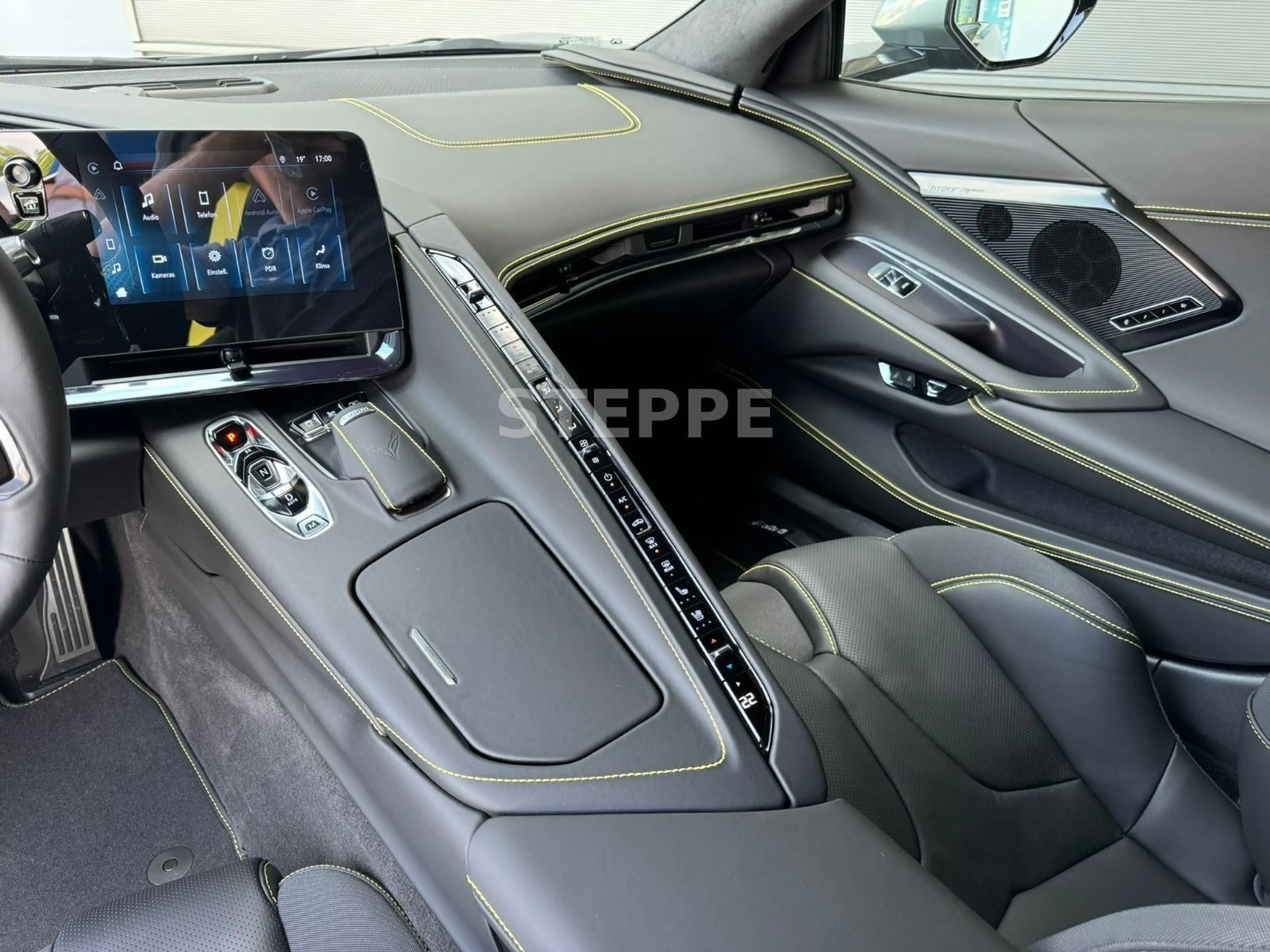 Corvette C8 Stingray Coupe 6,2 V8 3LT Europamodell STEPPE — photo 11