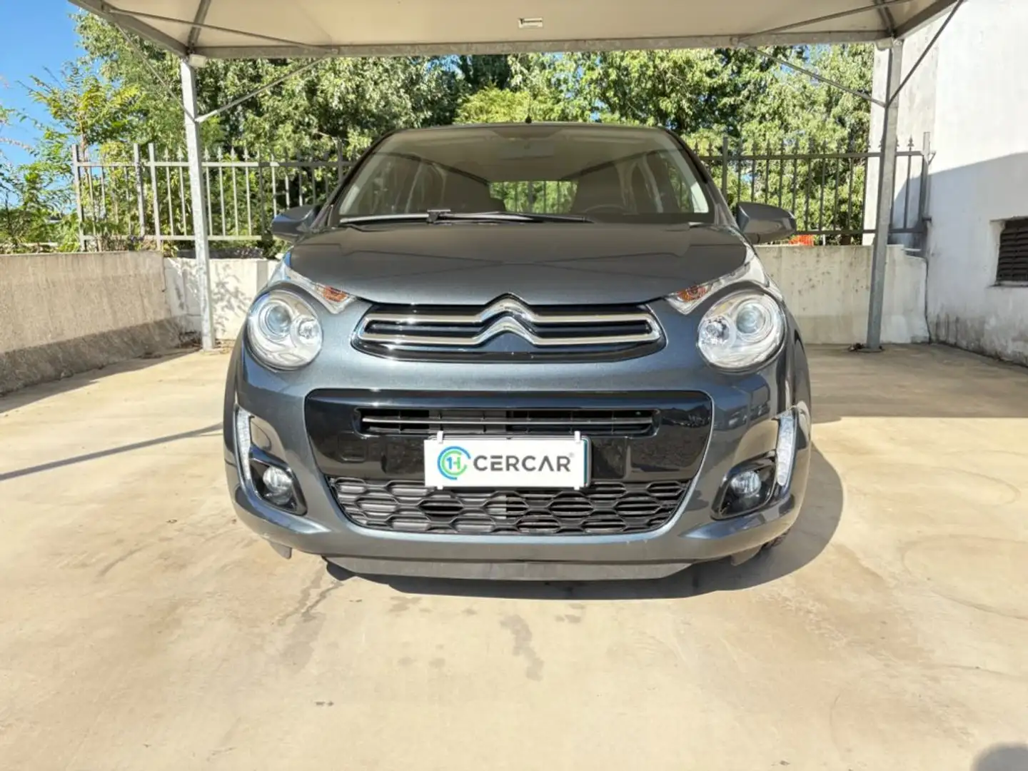 Citroen C1 VTi 68 ETG 5 porte AUTOMATICA OK NEOPATENTATI Grigio - 2