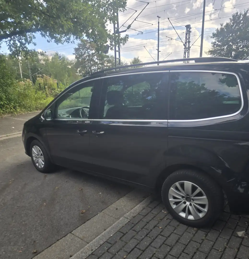 Volkswagen Sharan 1.4 TSI BlueMotion Technology Match Schwarz - 2