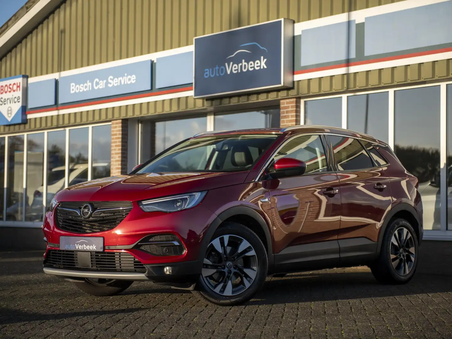 Opel Grandland X 1.2 Turbo Innovation | Leer | Memorystoel | Stoelv Rouge - 1