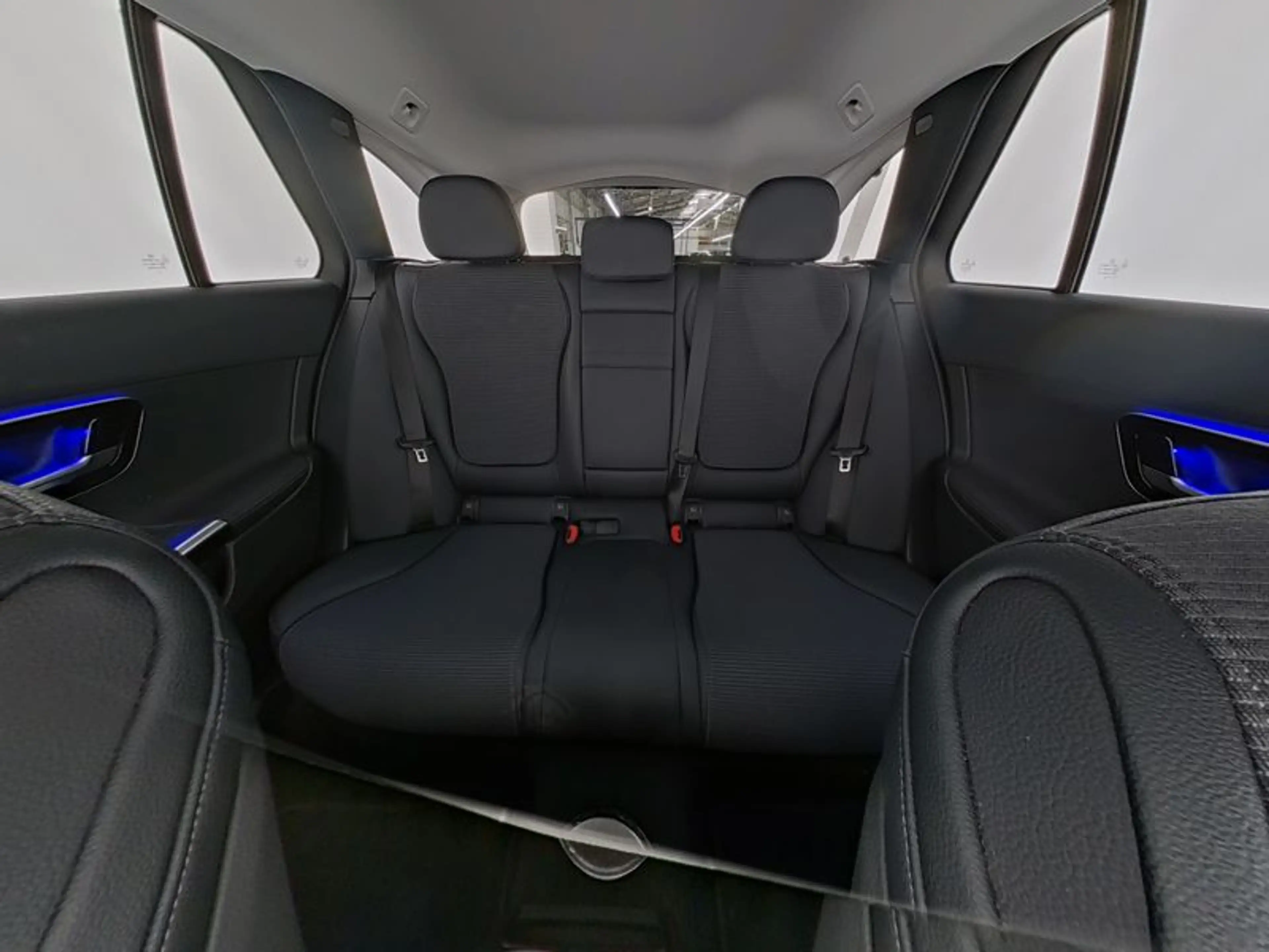 Mercedes-Benz C 180 T Avantgarde dkl.Scheiben AHK Soundsystem — photo 9