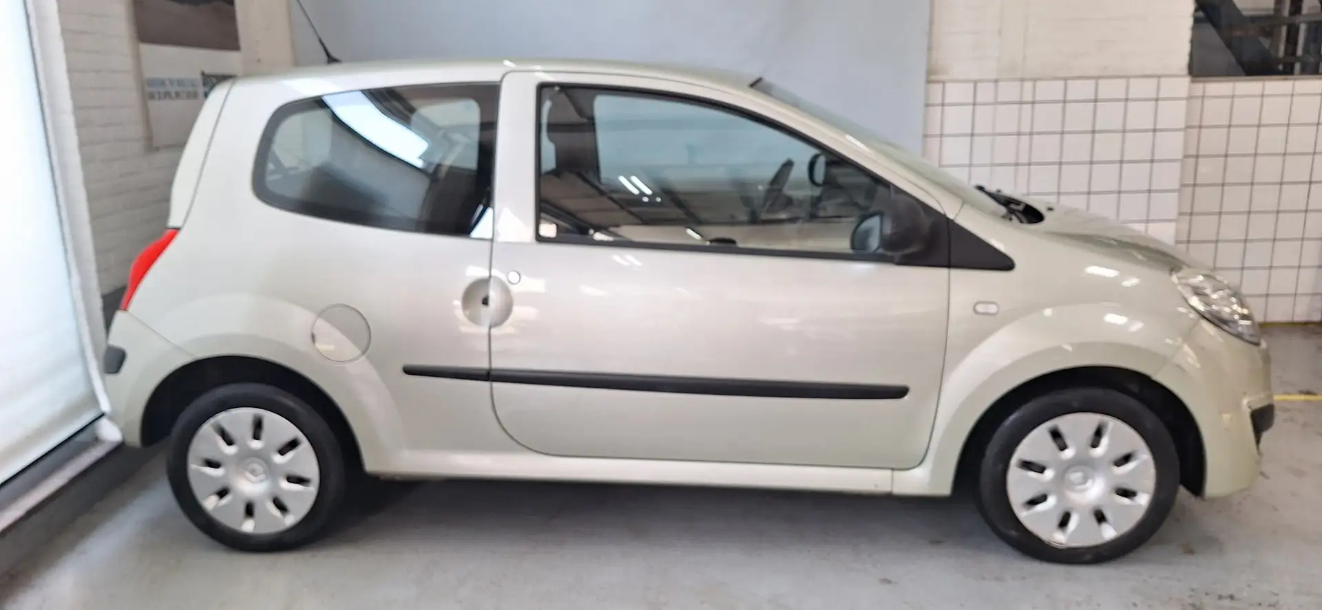 Renault Twingo 1.2 Authentique Geel - 2