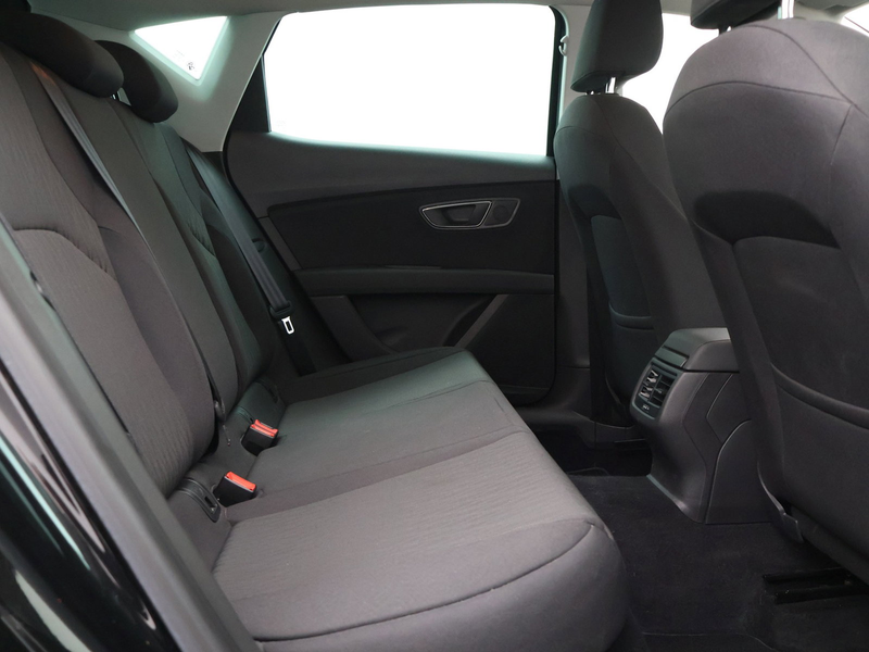SEAT Leon Leon 1.2TSI *CRUISE CONTROL*PDC*NAVI*RADIO*AIRCO*BLTH*...* — photo 6