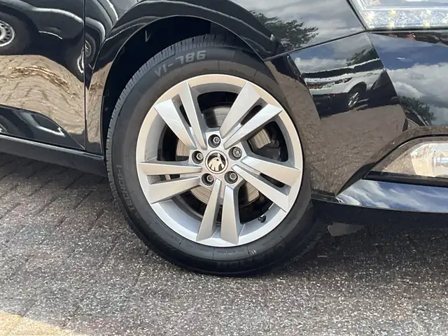 Skoda Fabia view 12