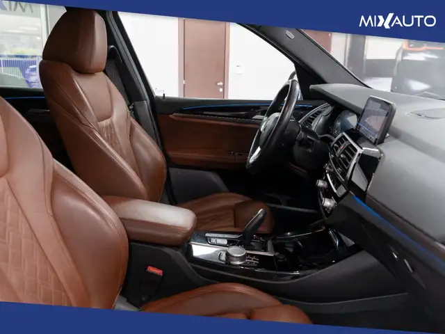 BMW X3 view 14