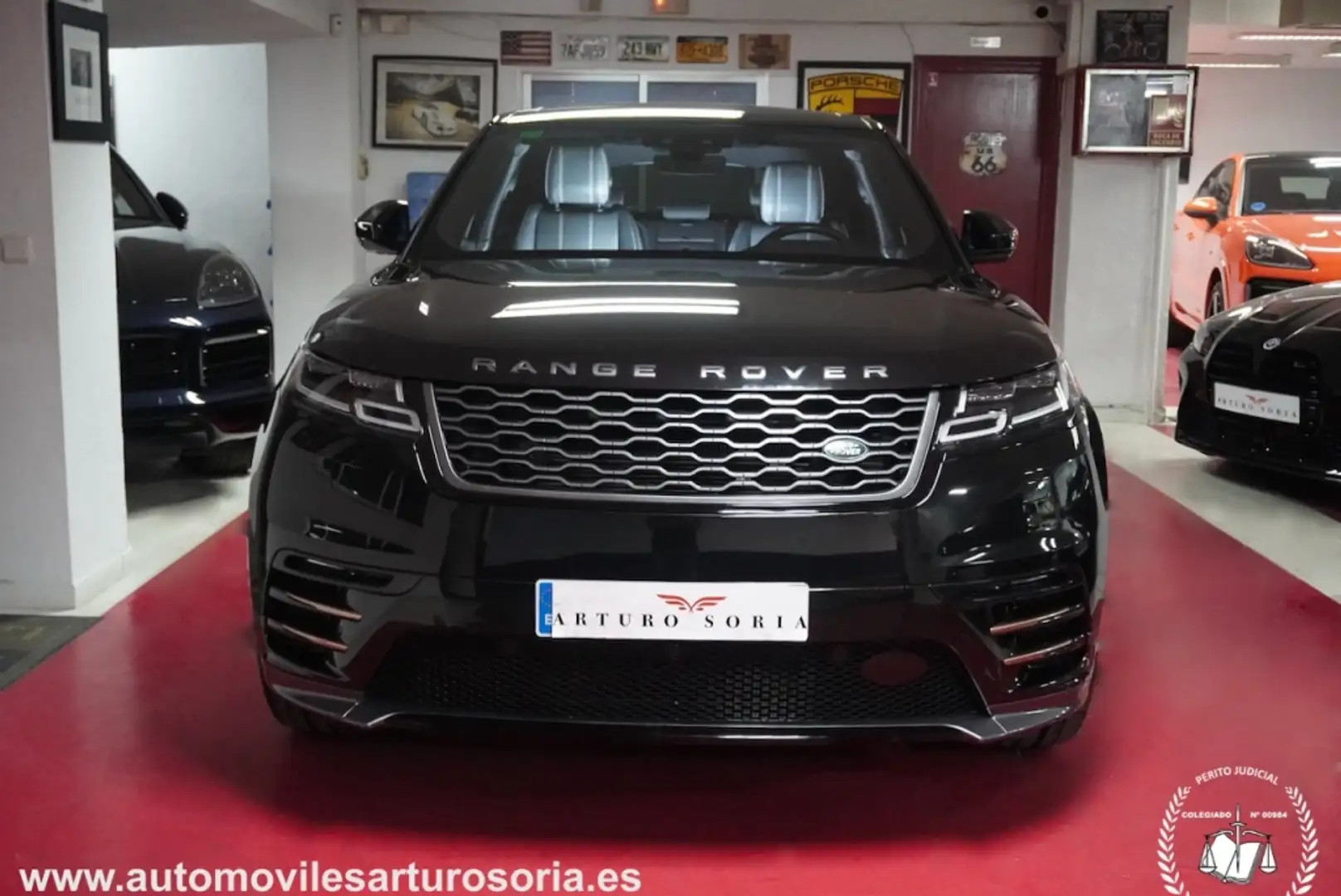 Land Rover Range Rover Velar 3.0D R-Dynamic HSE 4WD Aut. 300 Schwarz - 2