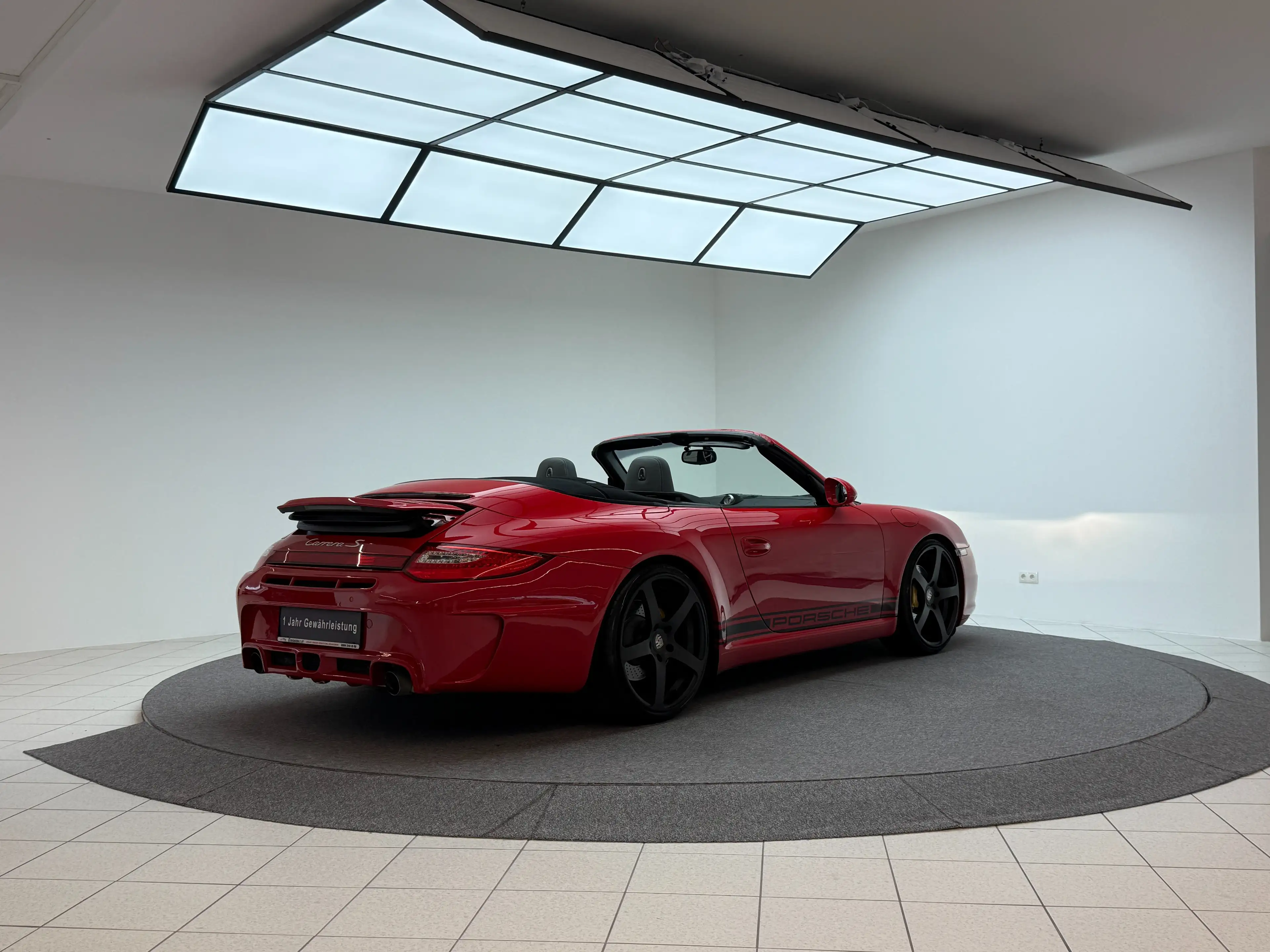 Porsche 997 Carrera S Cabrio — photo 15