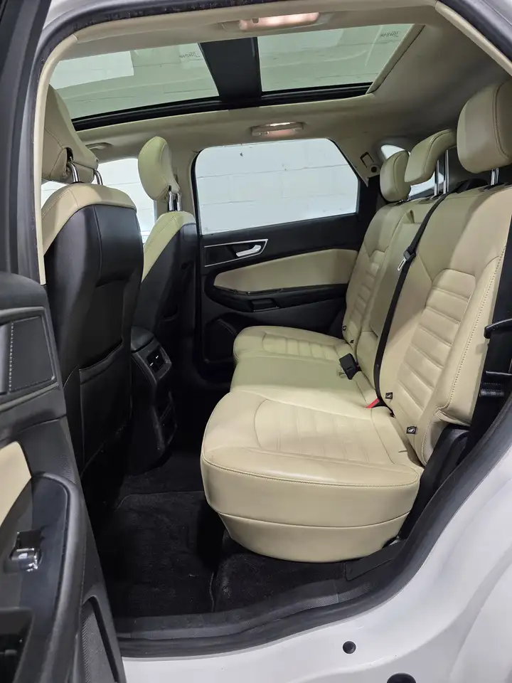 Ford Edge photo Ford Edge