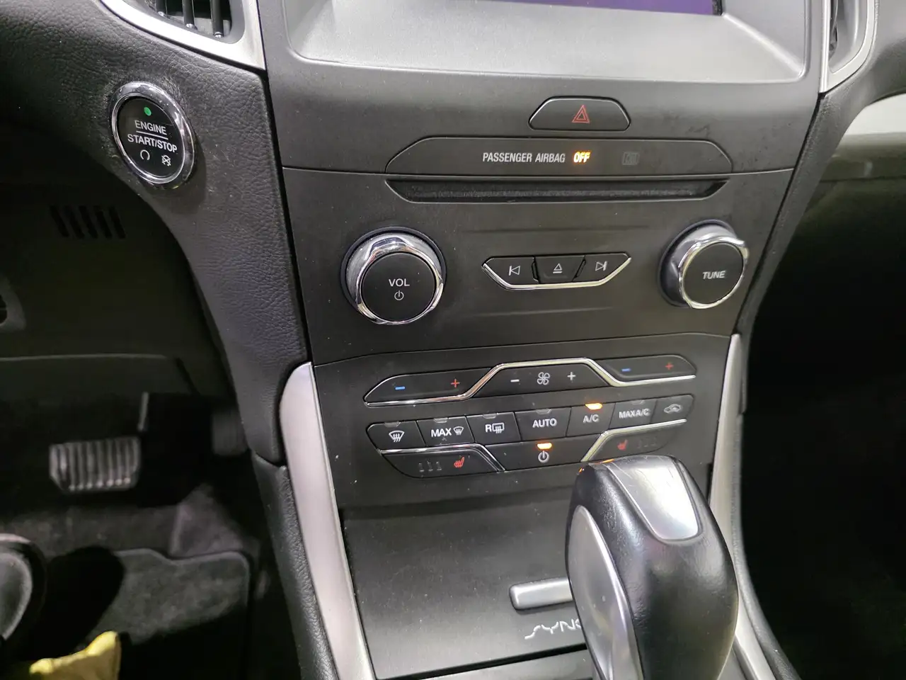 Ford Edge photo Ford Edge