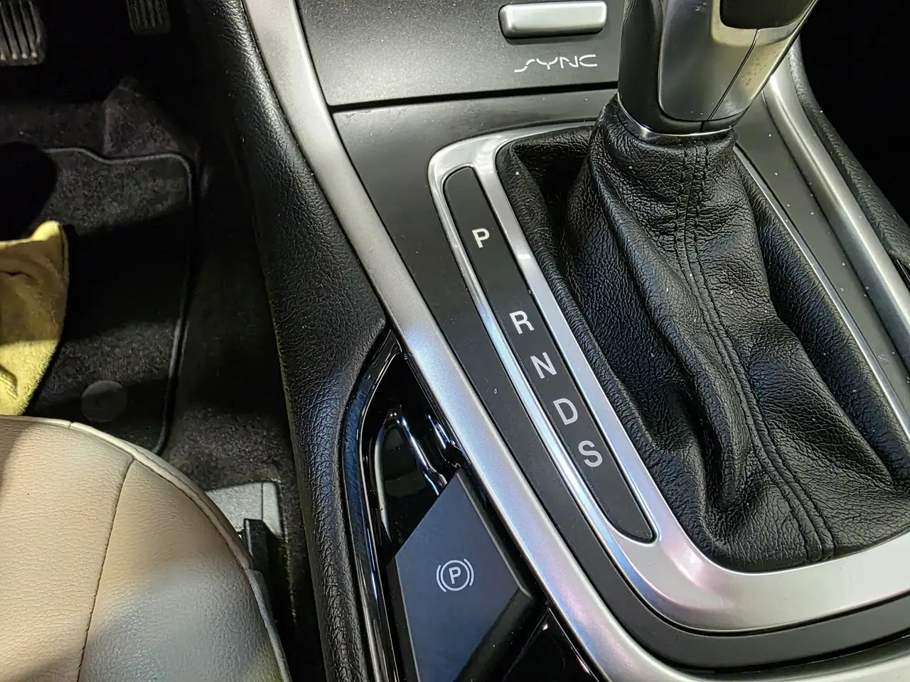 Ford Edge photo Ford Edge
