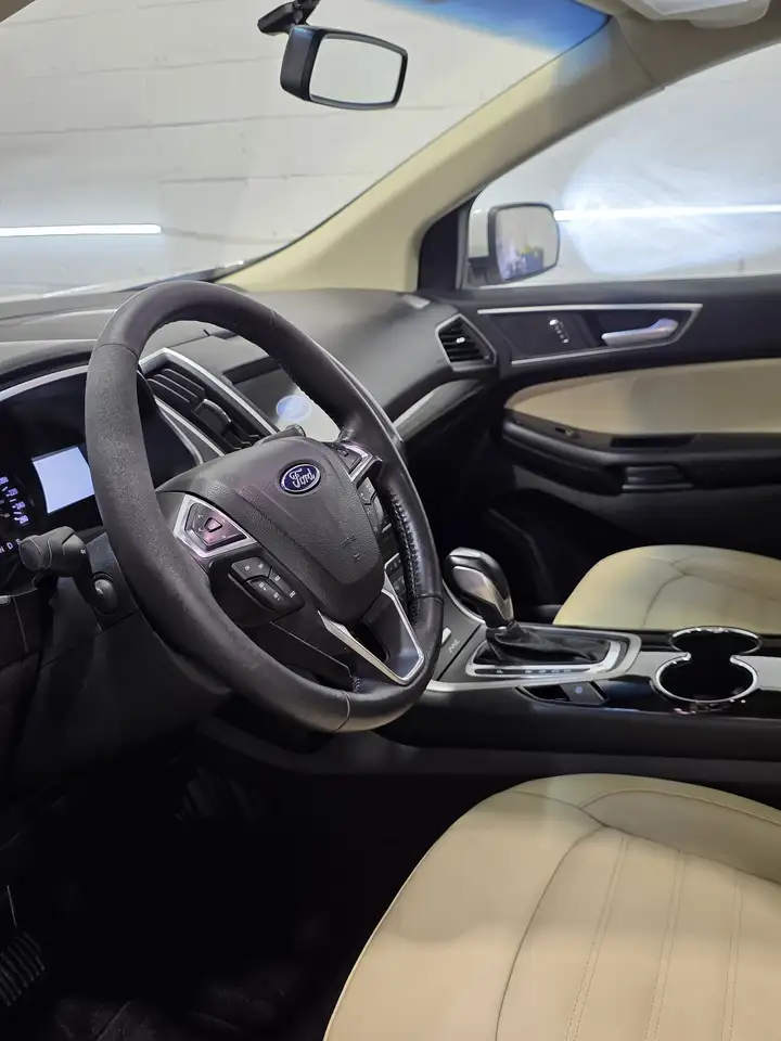 Ford Edge photo Ford Edge