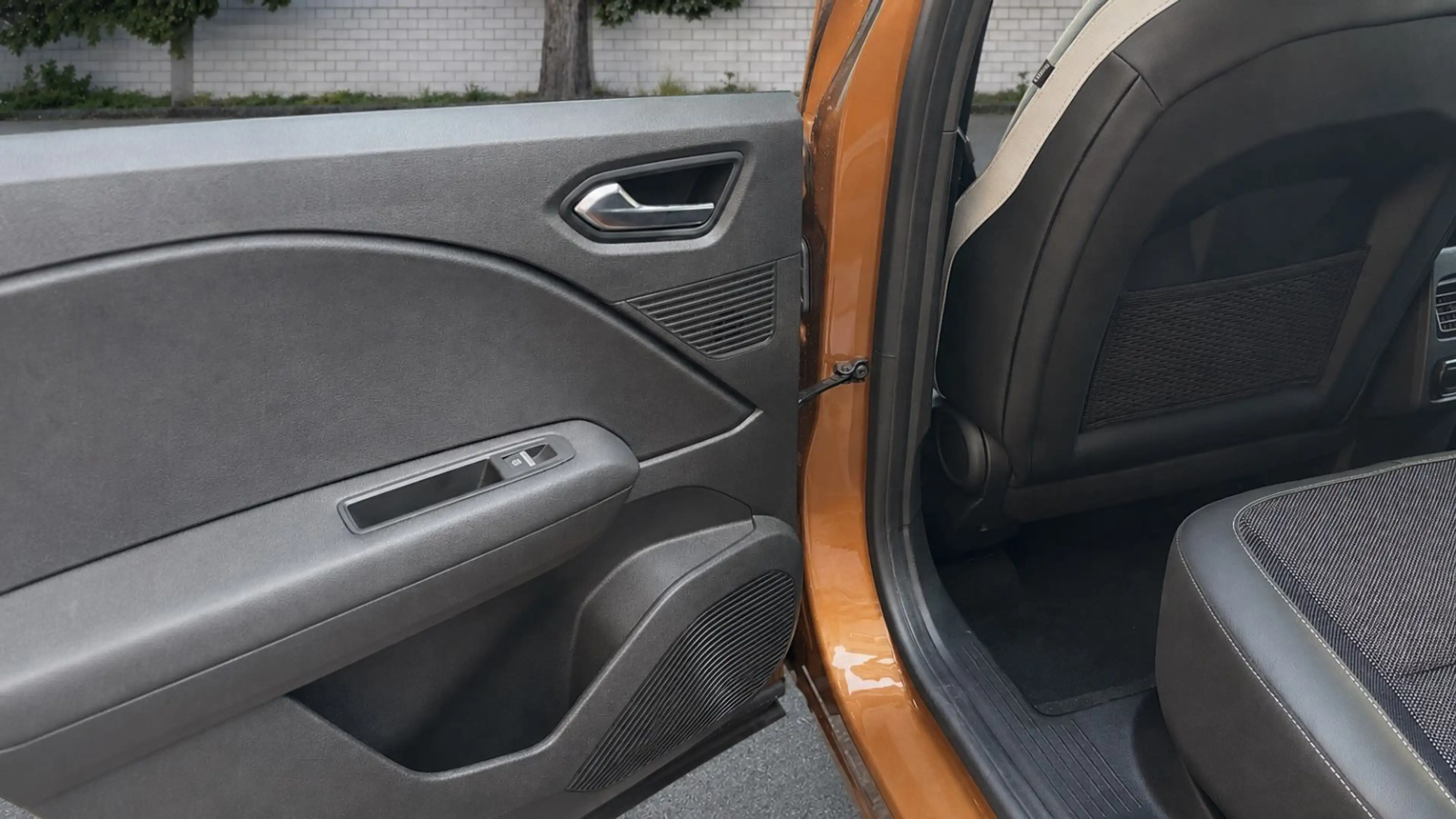 Renault Captur II Intens E-Tech Plug in 160 /Kamera/ SHZ — photo 10