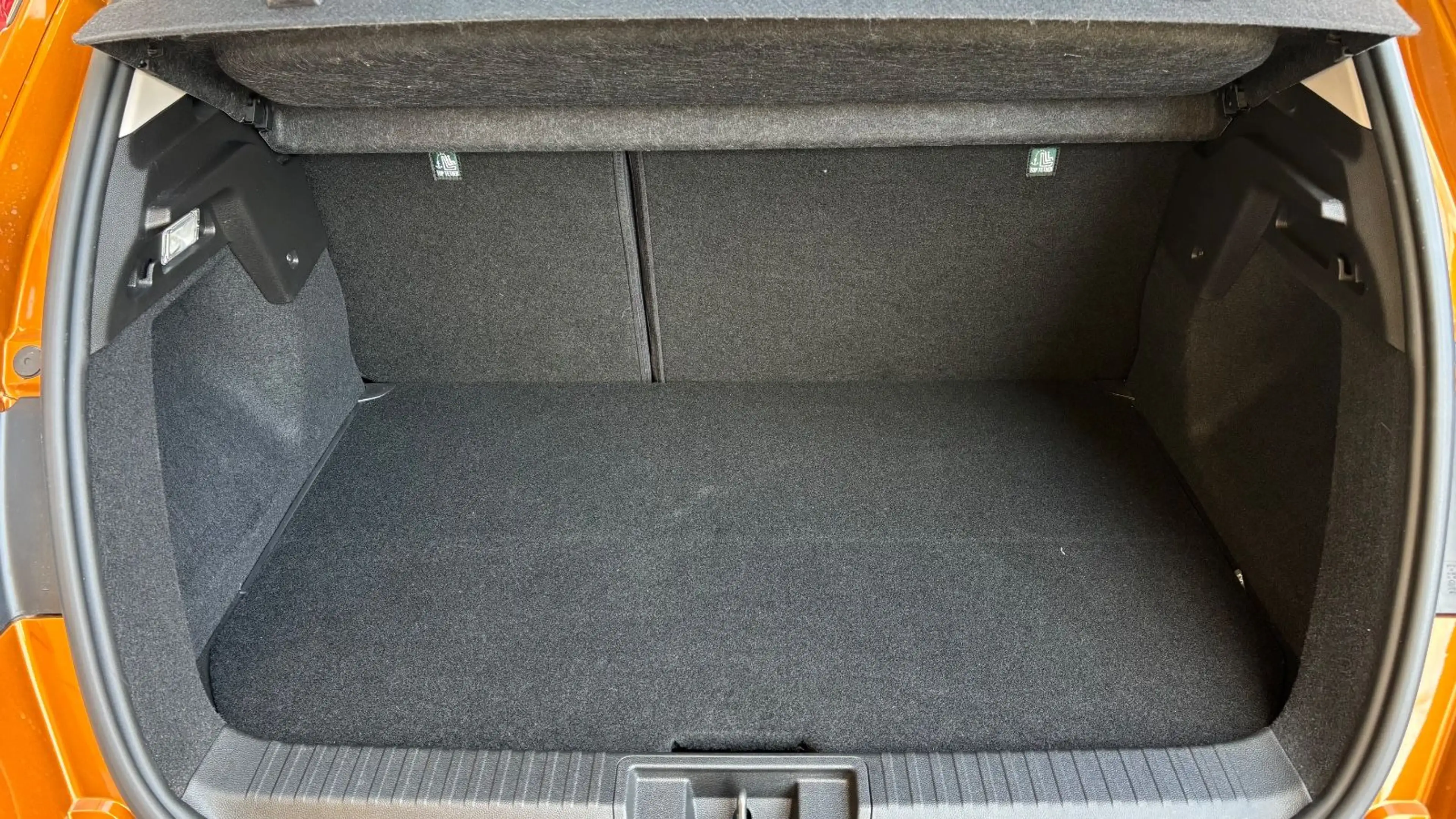 Renault Captur II Intens E-Tech Plug in 160 /Kamera/ SHZ — photo 12