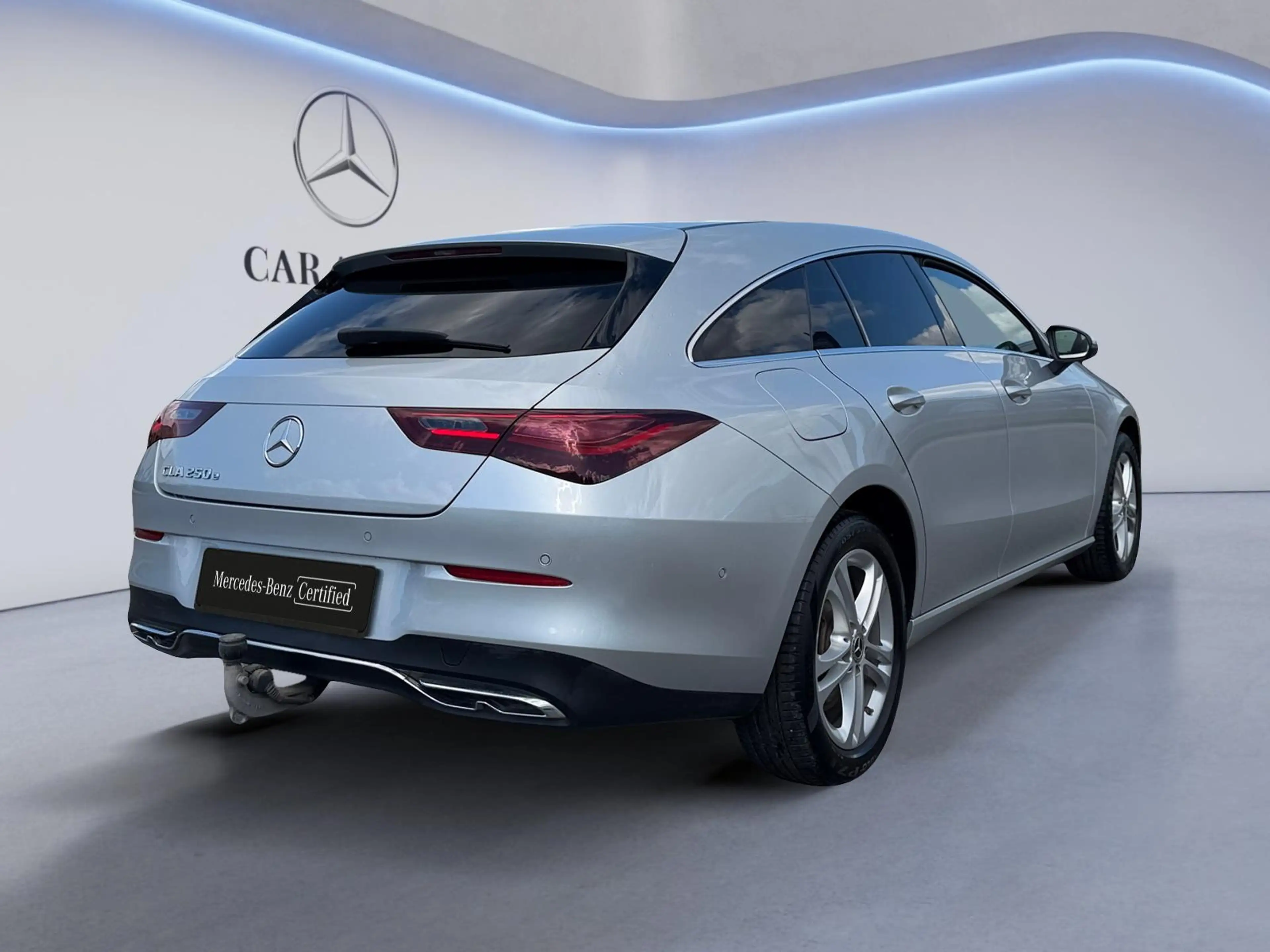 Mercedes-Benz CLA 250 Shooting Brake CLA e Luxury Line — photo 5
