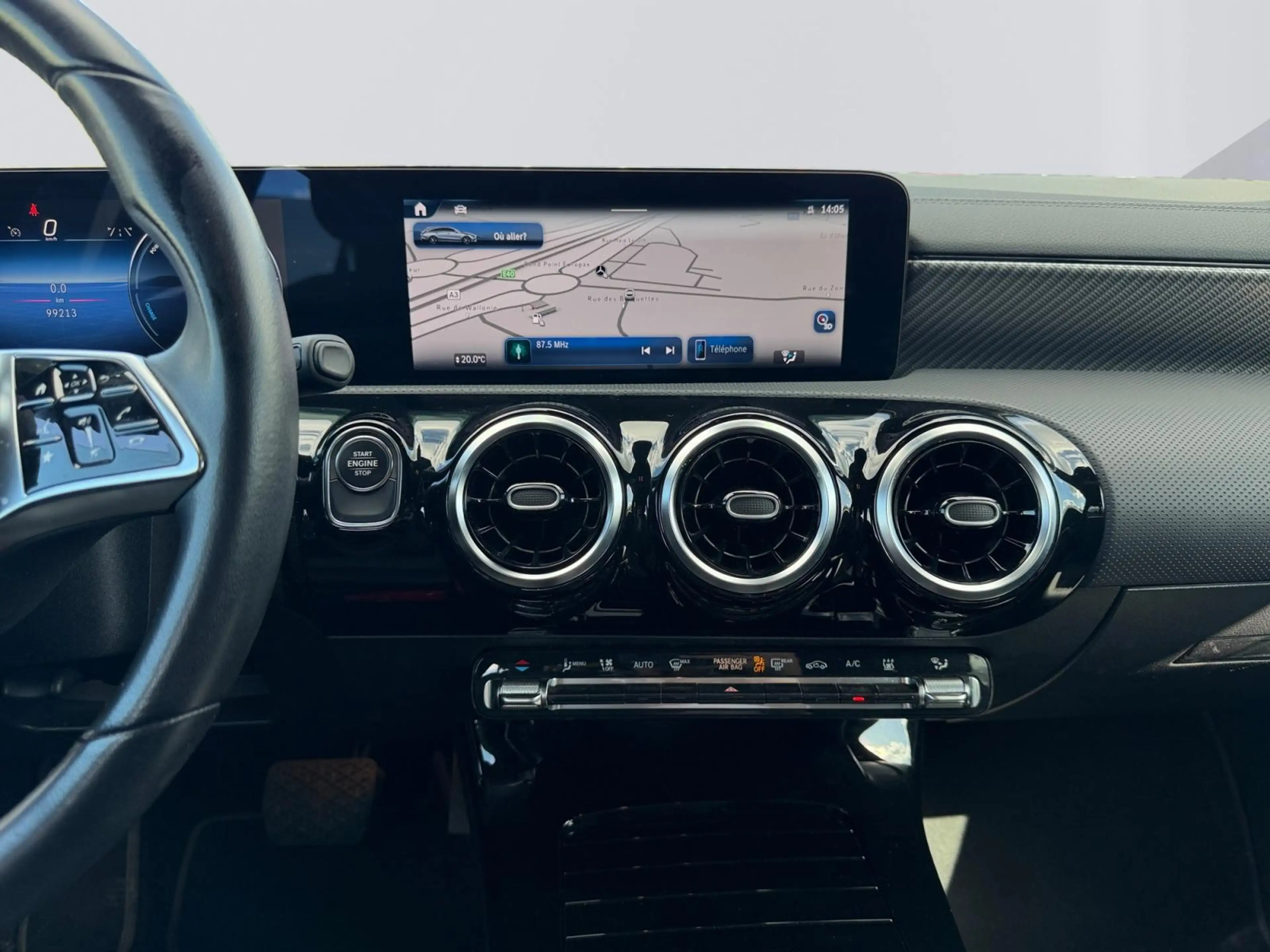 Mercedes-Benz CLA 250 Shooting Brake CLA e Luxury Line — photo 12