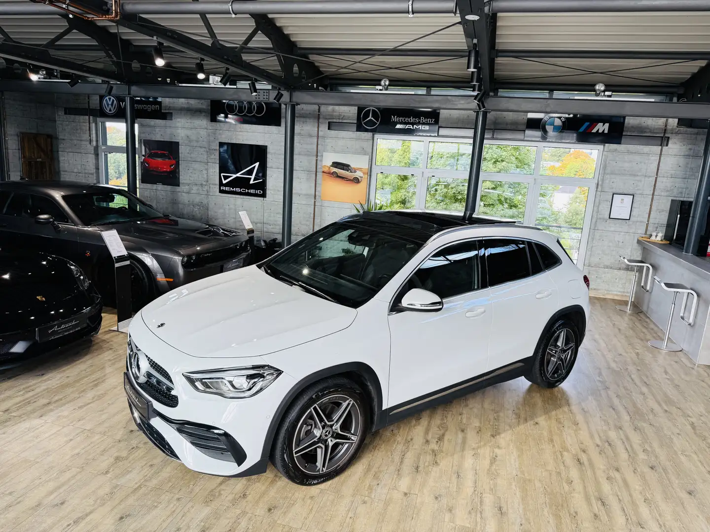 Mercedes-Benz GLA 250 4Matic AMG Line*PANO*LED*KAMERA*MBUX Bianco - 2