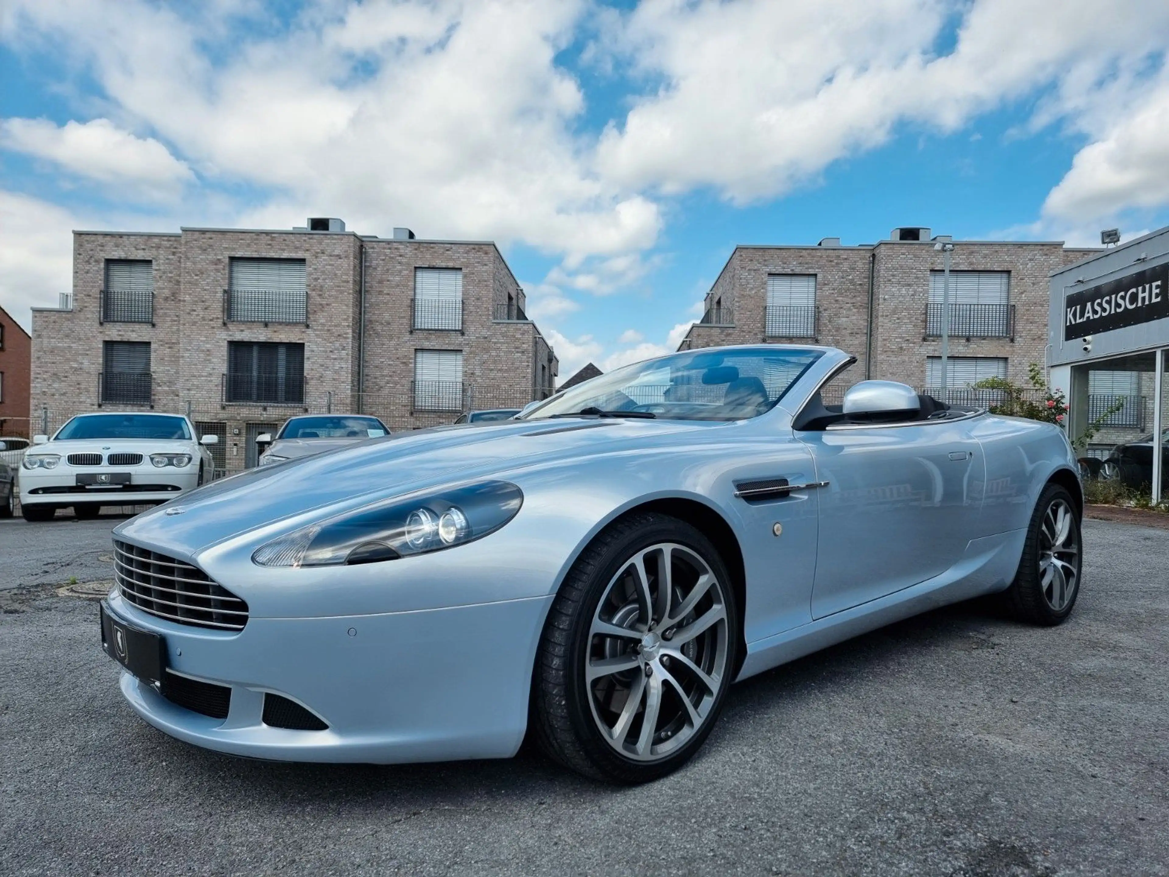 Aston Martin DB9 Volante 6.0 Luxury Edition im Sammlerzustand — photo 3